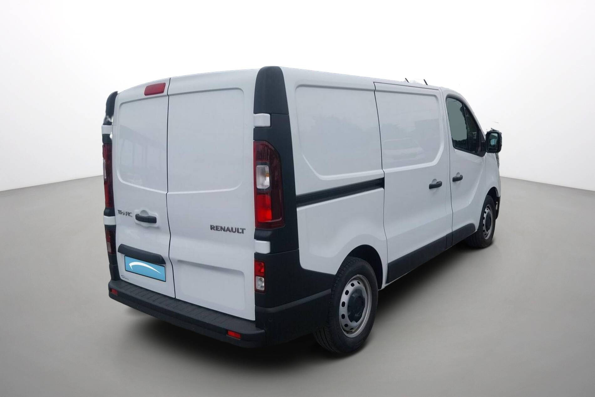 Vente en ligne Renault Trafic 3 Fourgon TRAFIC FG BLUE DCI 130 L1H1 3T GSR2 au prix de 24 500 €