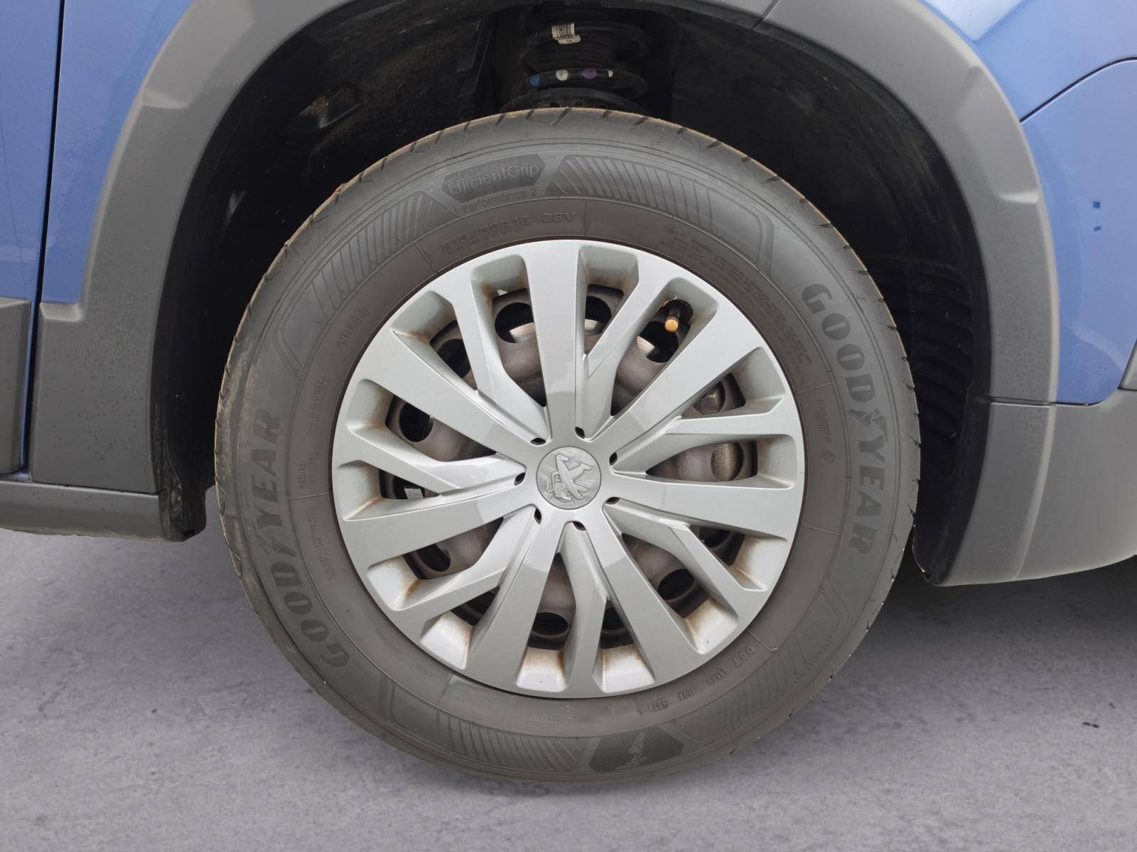 Vente en ligne Peugeot Rifter  Standard PureTech 110 S&S BVM6 au prix de 16 991 €