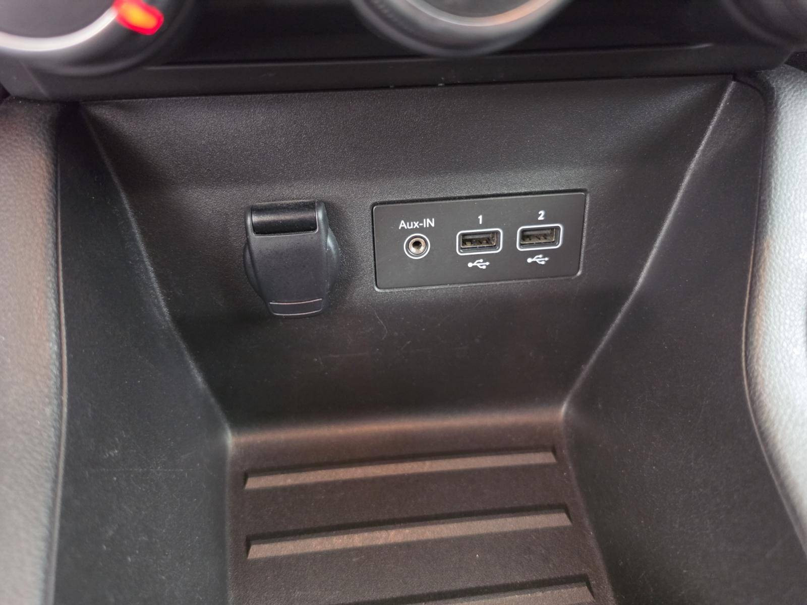 Vente en ligne Renault Clio 5 Clio TCe 90 au prix de 12 490 €