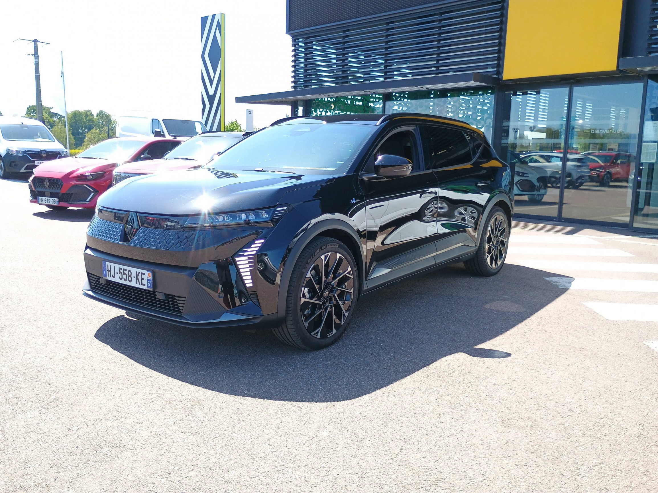 Vente en ligne Renault Scenic E-Tech  220 ch grande autonomie au prix de 45 999 €