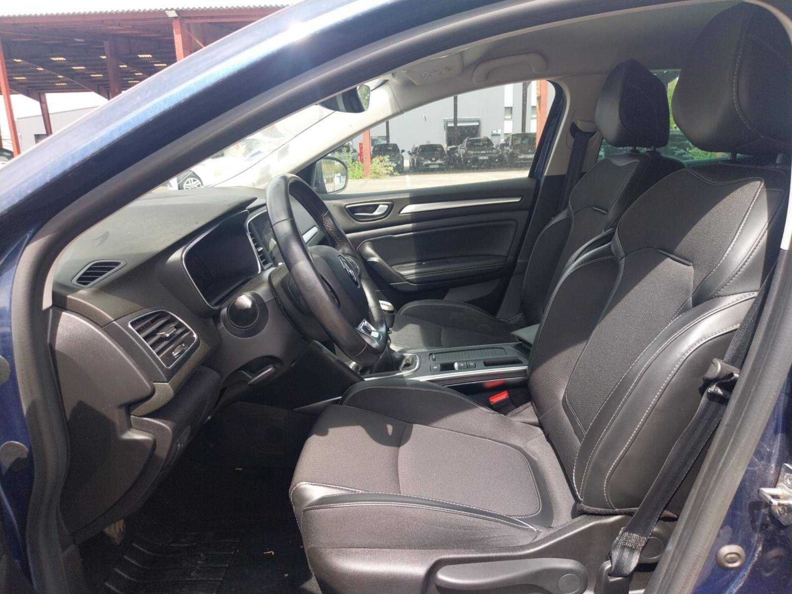 Vente en ligne Renault Megane 4 Mégane IV Berline Blue dCi 115 au prix de 14 490 €