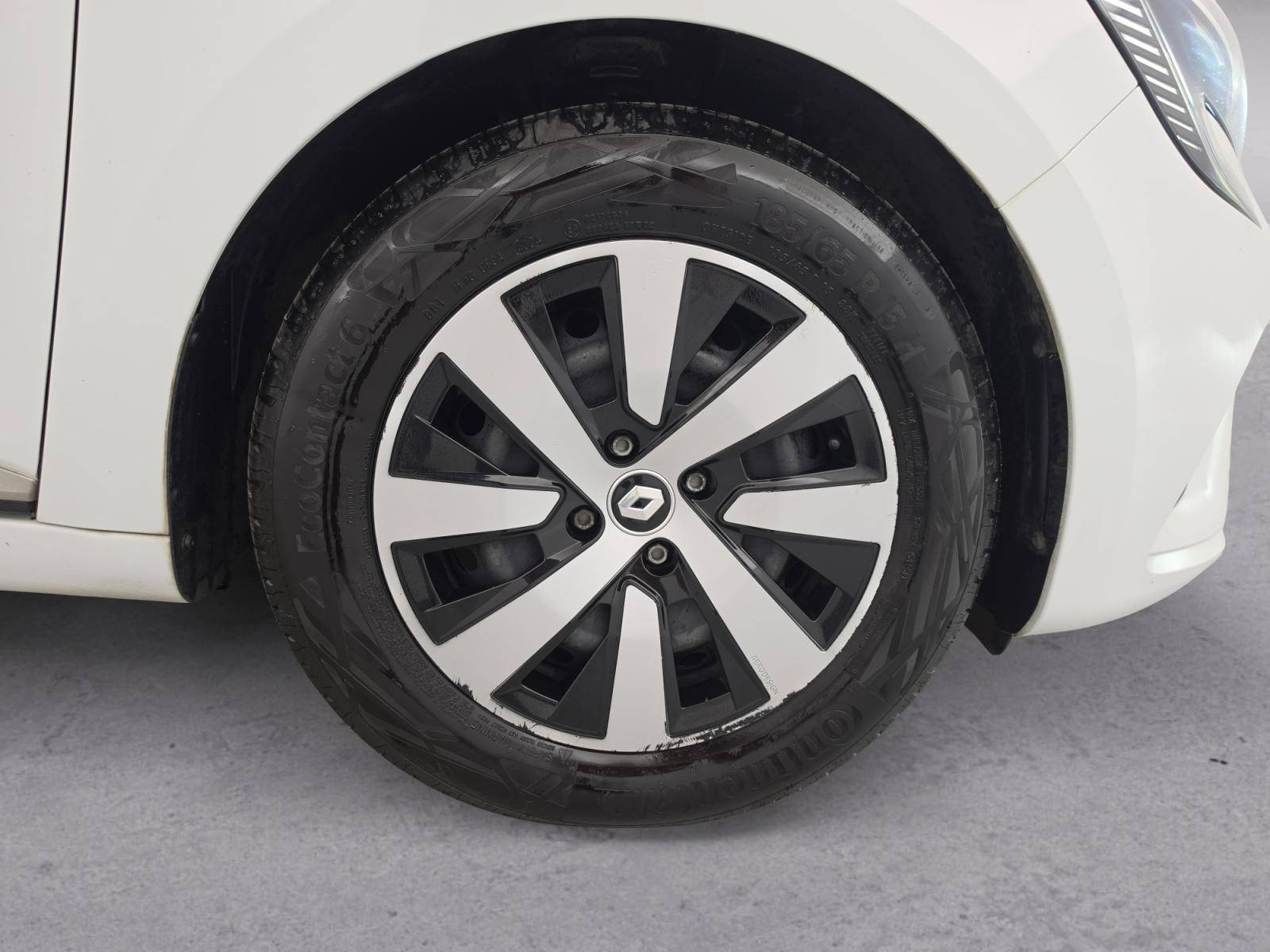 Vente en ligne Renault Clio 5 Clio TCe 90 au prix de 13 489 €