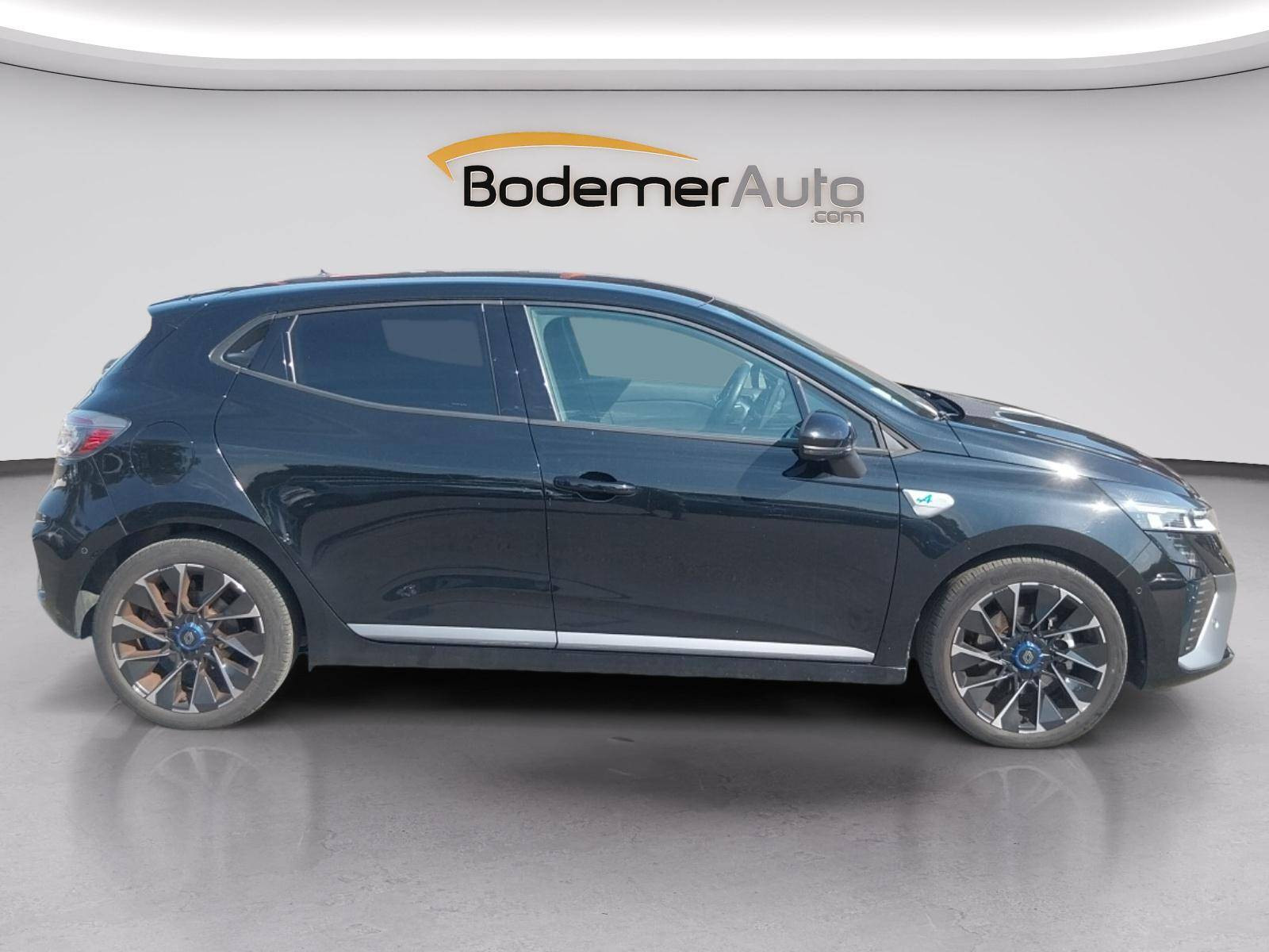 Vente en ligne Renault Clio 5 Clio E-Tech full hybrid 145 au prix de 20 990 €