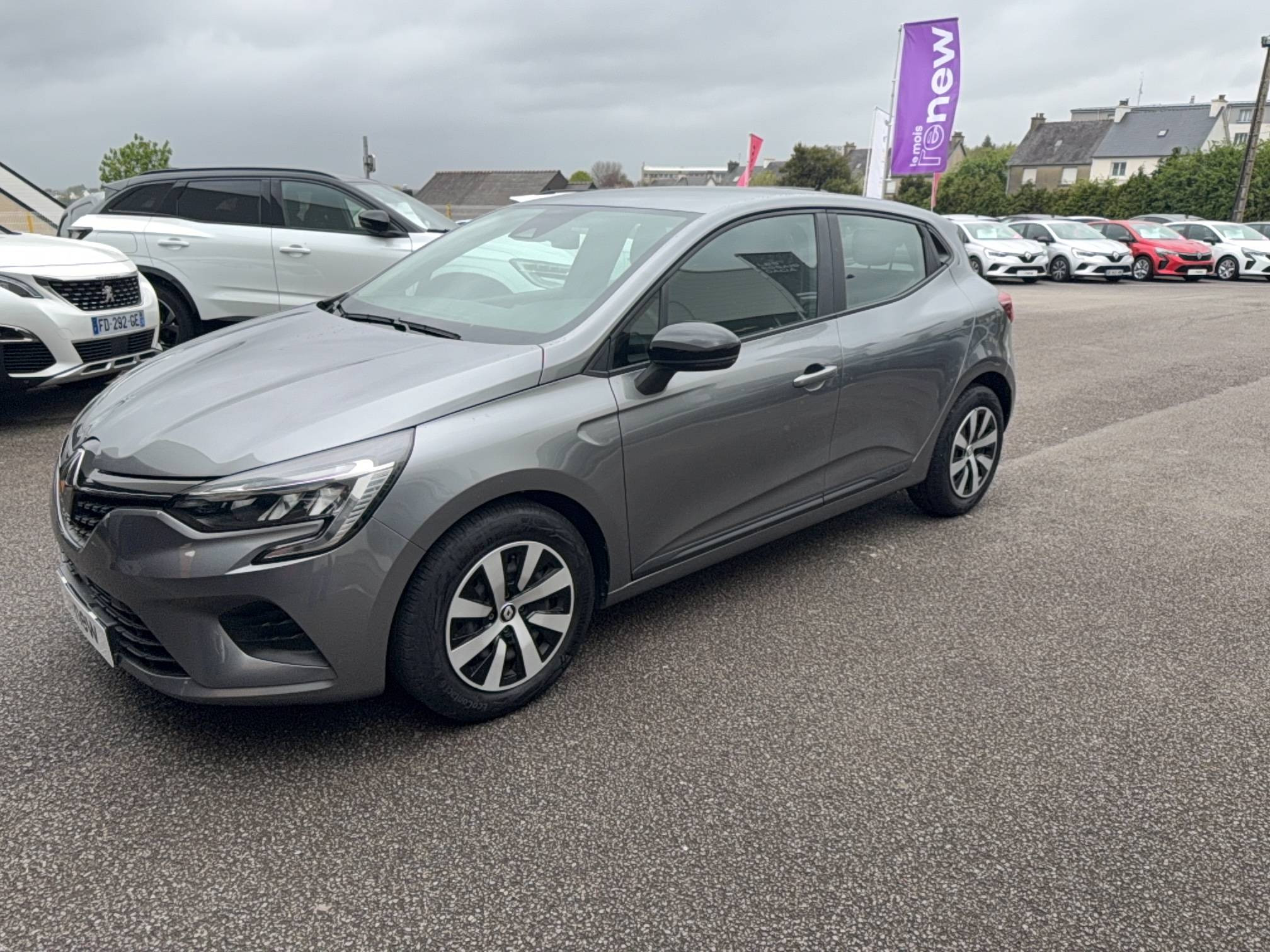 Vente en ligne Renault Clio 5 Clio TCe 90 au prix de 13 990 €