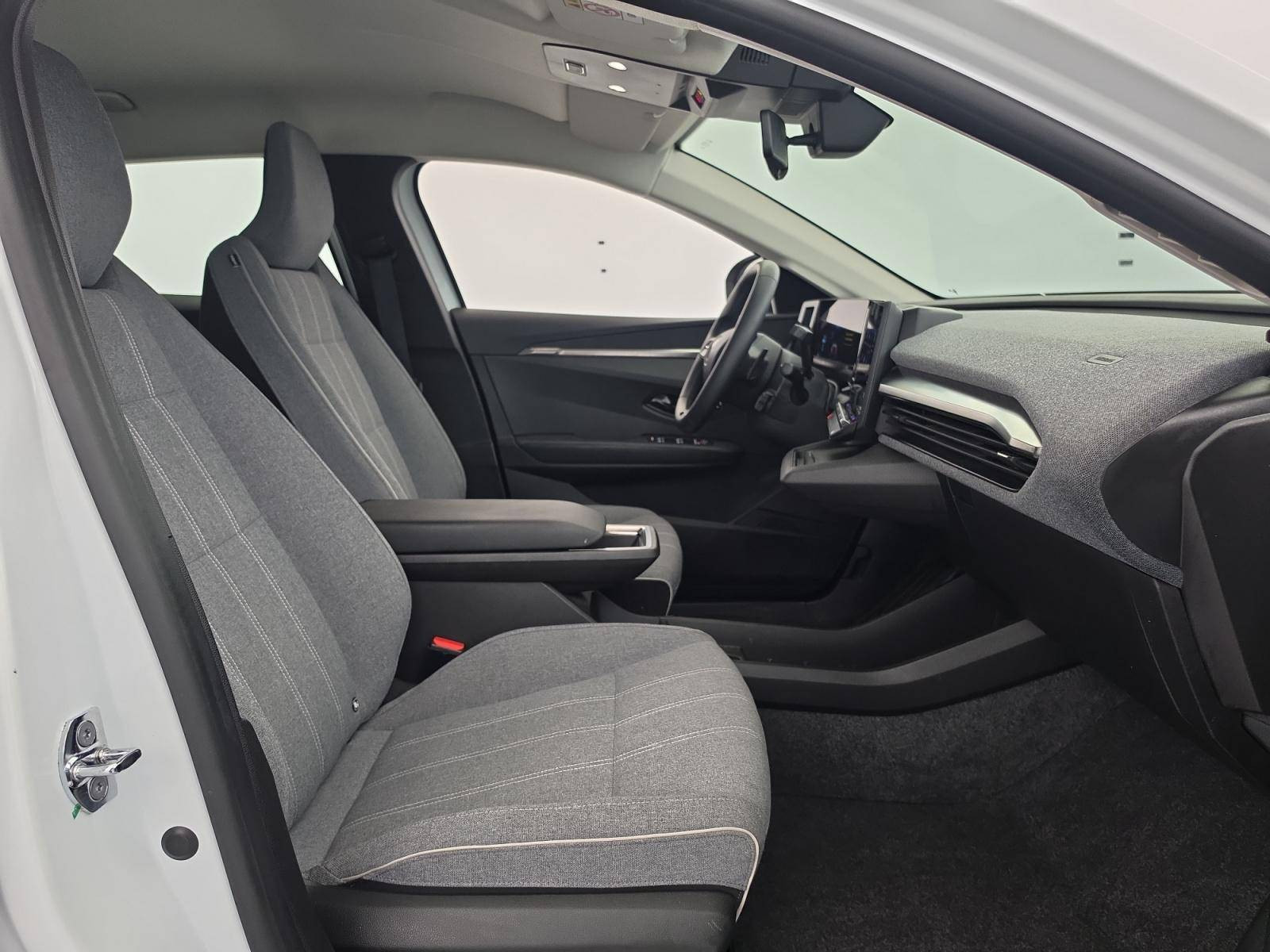 Vente en ligne Renault Megane E-Tech  EV40 130ch standard charge au prix de 17 900 €