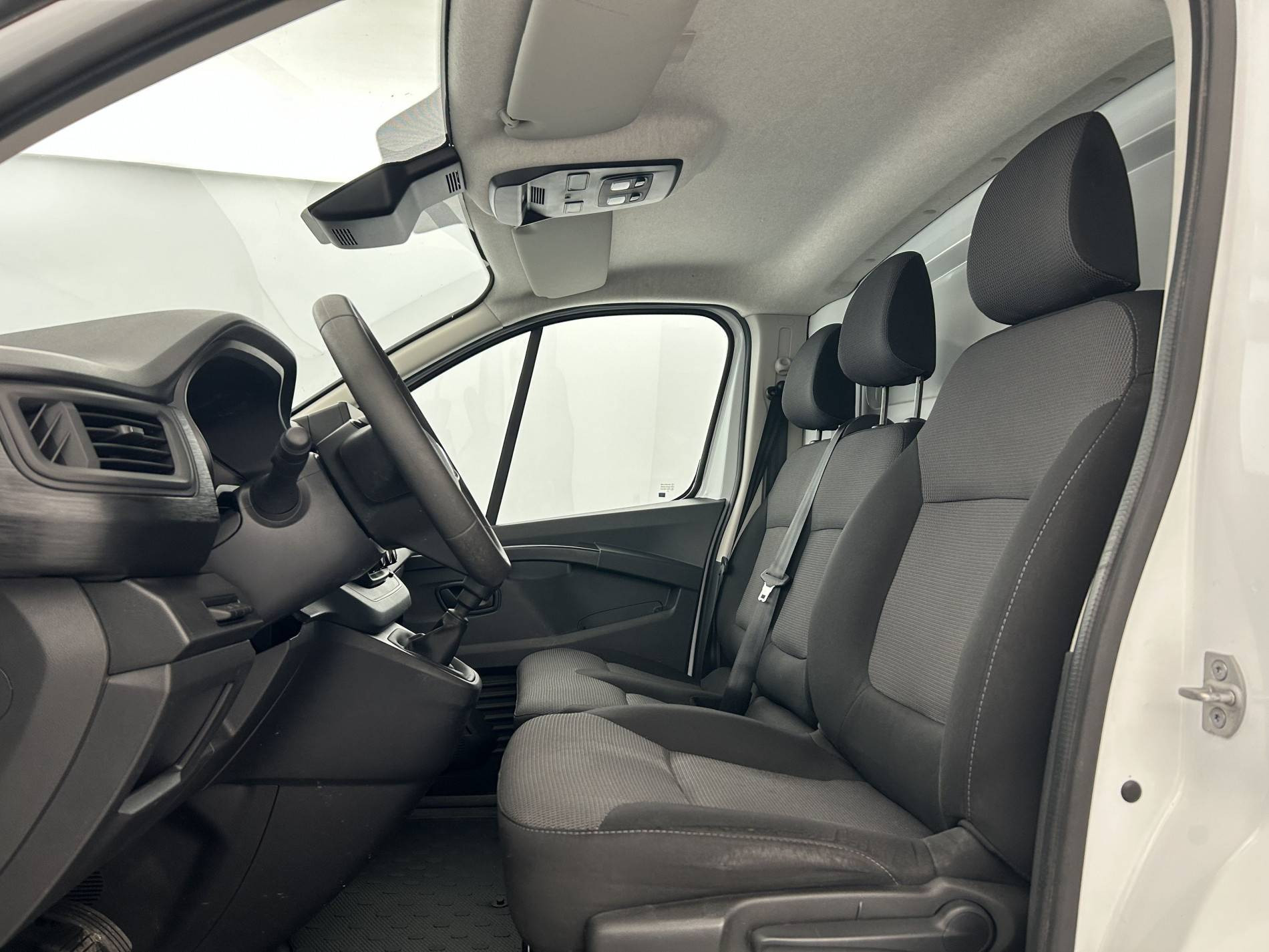 Vente en ligne Renault Trafic 3 Fourgon TRAFIC FGN L1H1 2800 KG BLUE DCI 110 au prix de 18 990 €