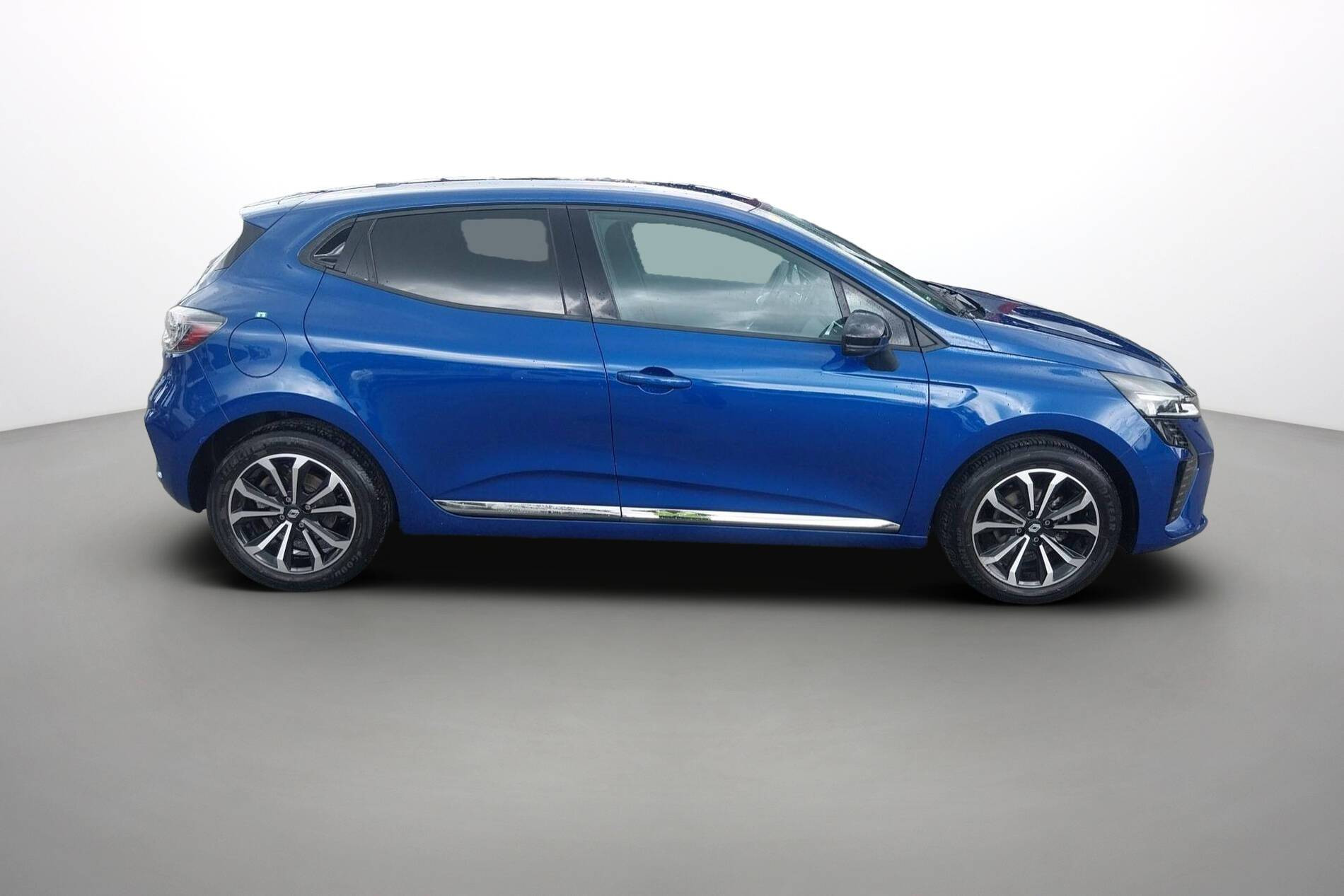 Vente en ligne Renault Clio 5 Clio Eco-G 100 ch GSR2 au prix de 16 990 €