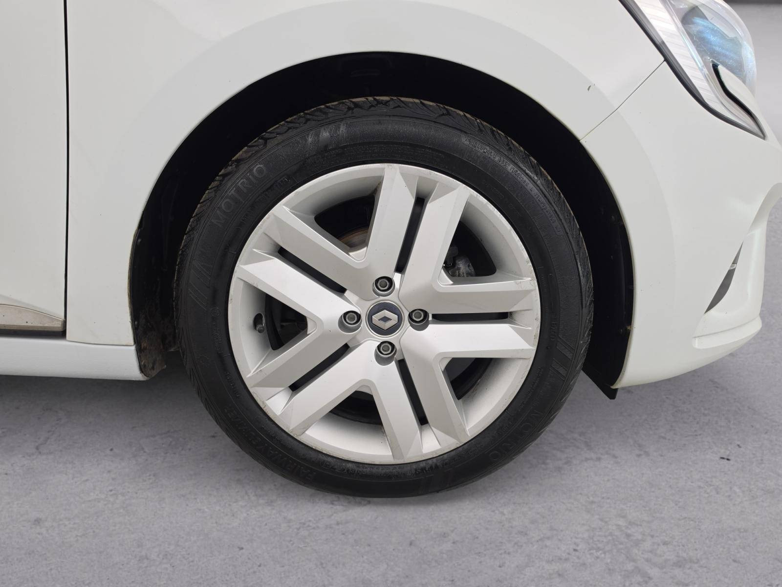 Vente en ligne Renault Clio 5 Clio SCe 65 - 21N au prix de 11 790 €