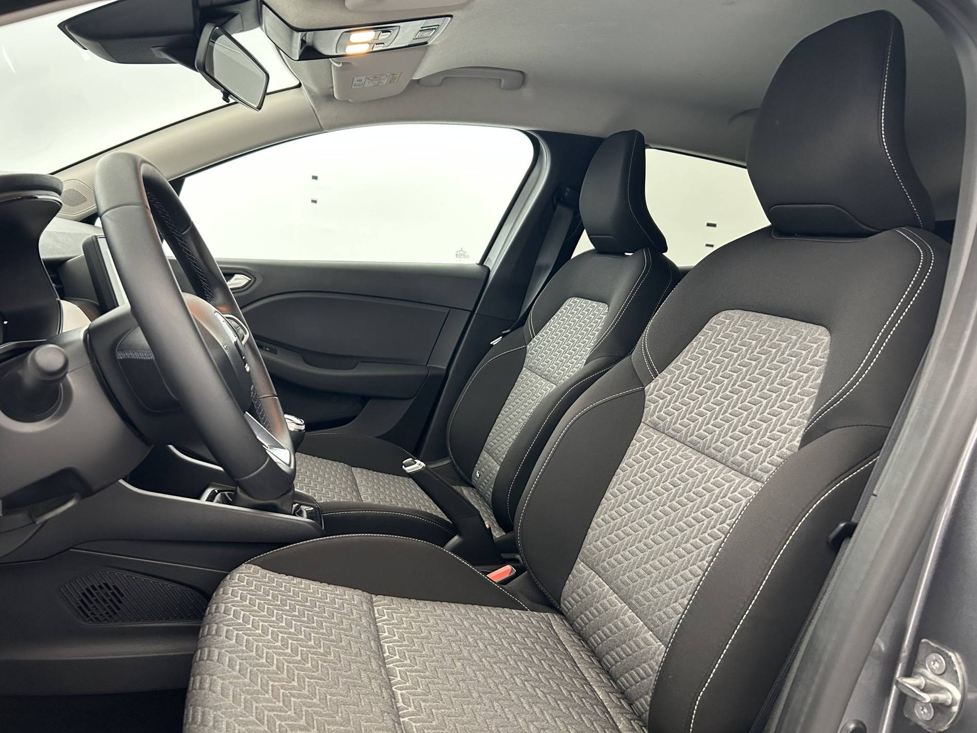 Vente en ligne Renault Clio 5 Clio TCe 90 au prix de 14 990 €