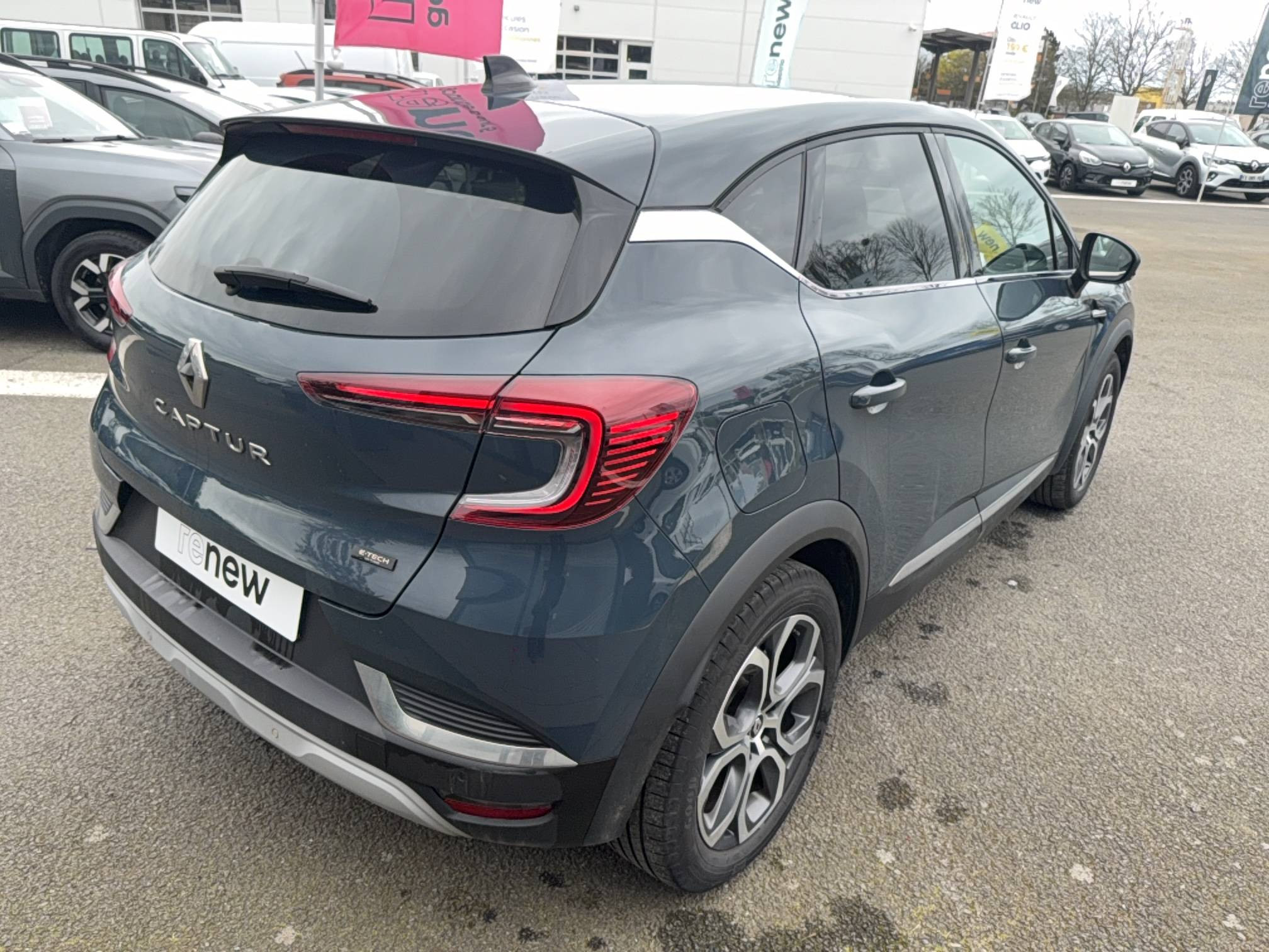 Vente en ligne Renault Captur  E-Tech full hybrid 145 au prix de 19 690 €