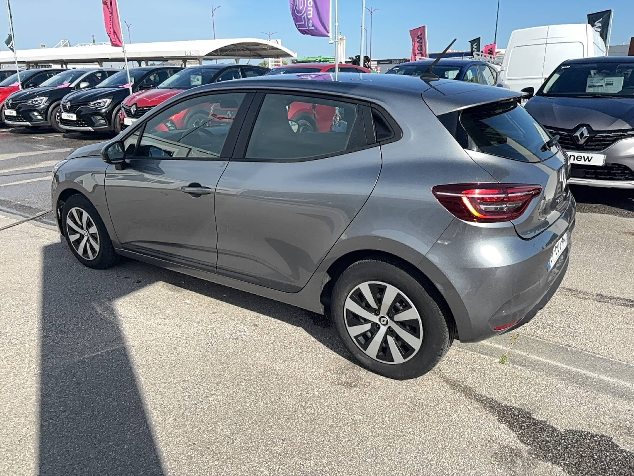 Vente en ligne Renault Clio 5 Clio TCe 90 au prix de 12 990 €