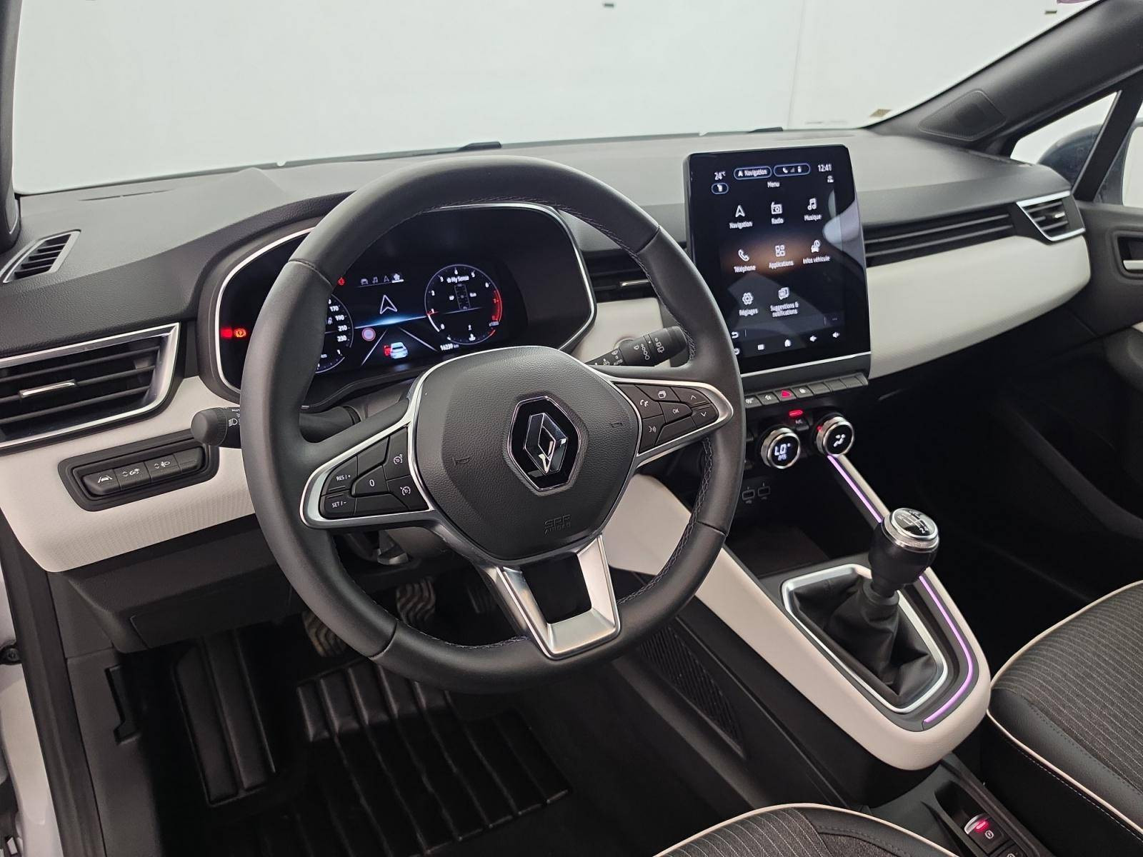 Vente en ligne Renault Clio 5 Clio TCe 90 au prix de 15 900 €
