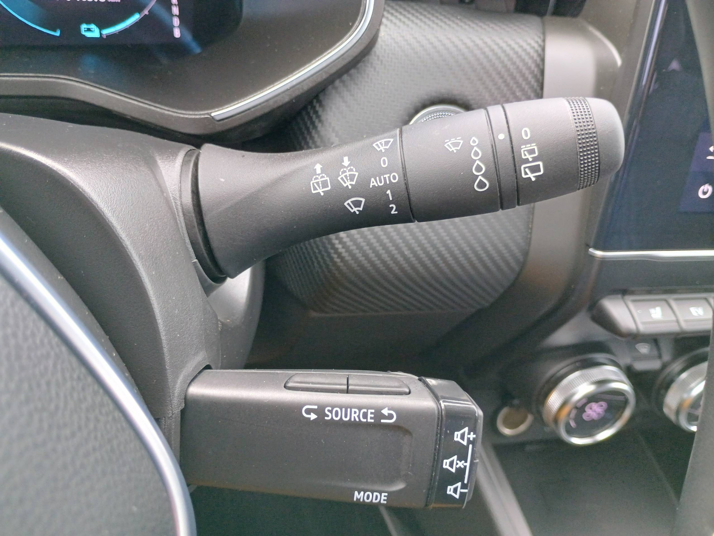 Vente en ligne Renault Clio 5 Clio E-Tech hybride 145 au prix de 20 490 €