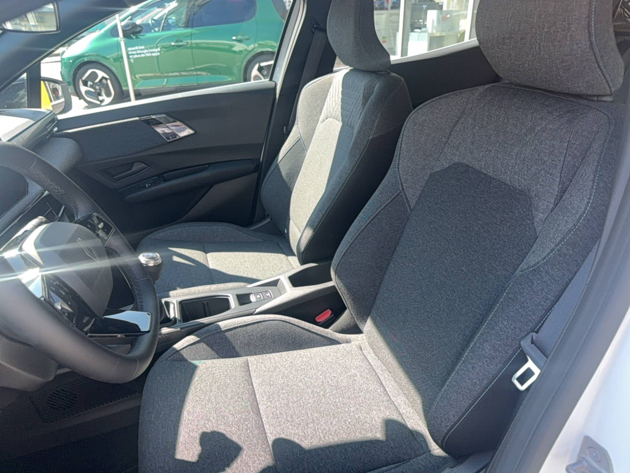Vente en ligne Renault Clio 6 Clio TCe 115 ch au prix de 19 990 €