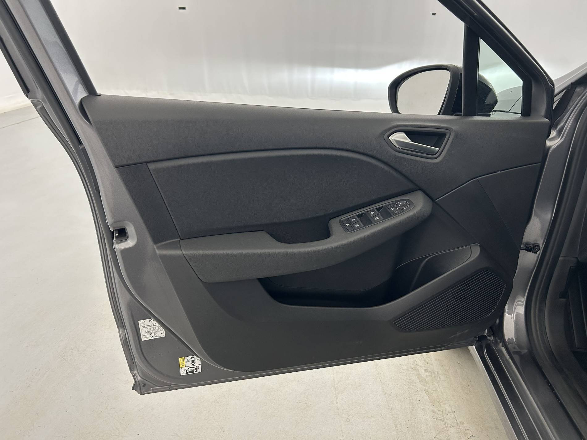 Vente en ligne Renault Clio 5 Clio TCe 90 au prix de 14 290 €