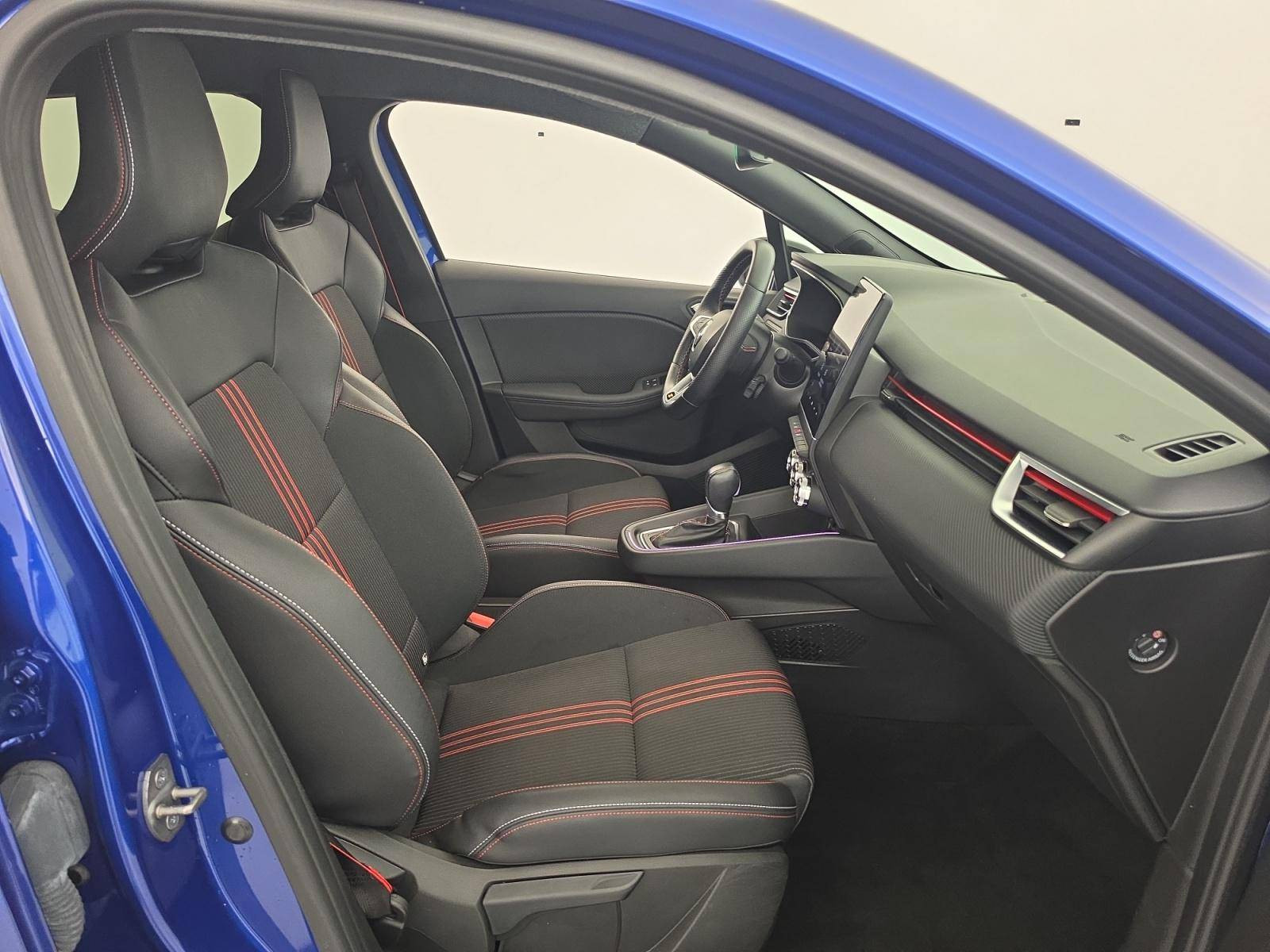 Vente en ligne Renault Clio 5 Clio E-Tech hybride 145 au prix de 19 490 €