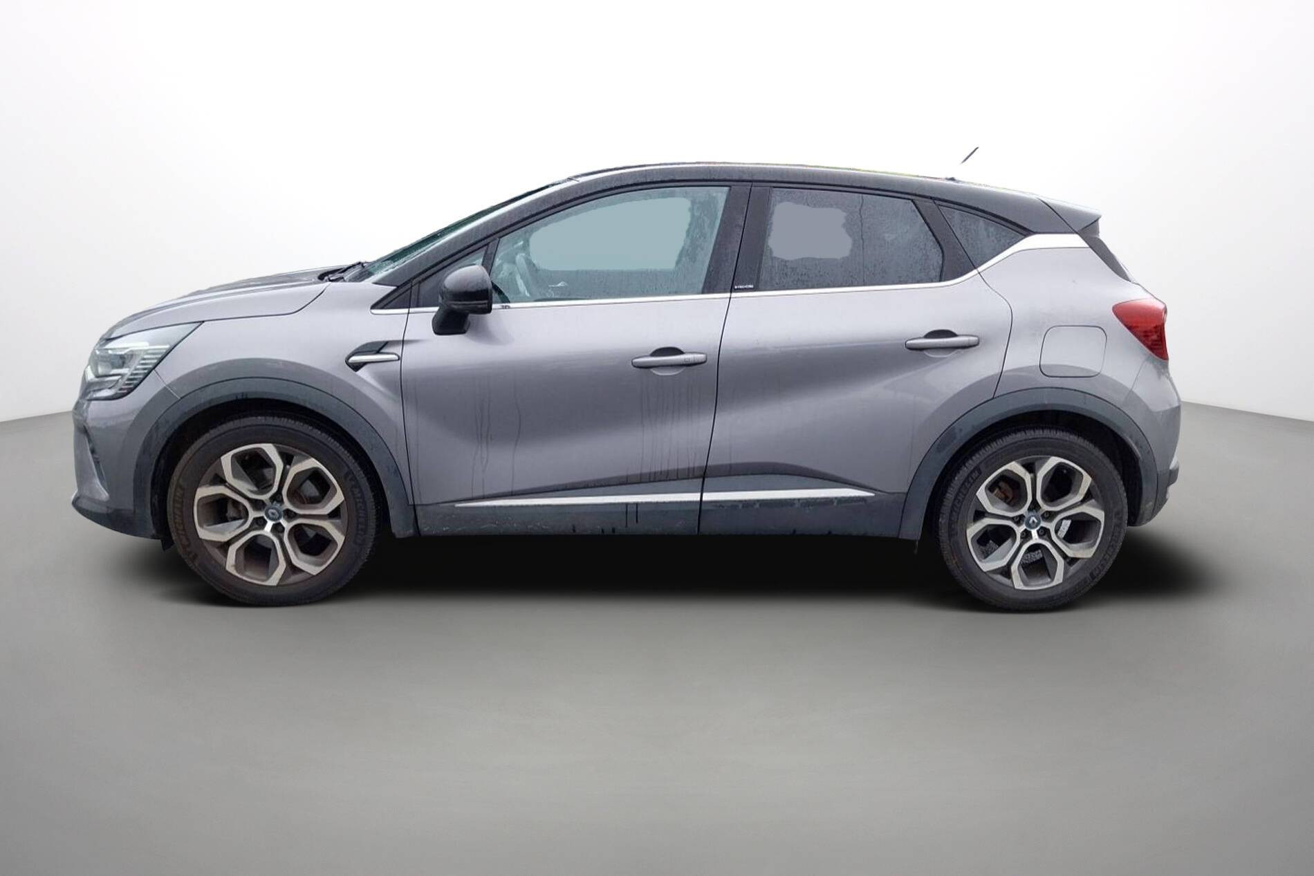 Vente en ligne Renault Captur  E-Tech Plug-in 160 au prix de 13 990 €