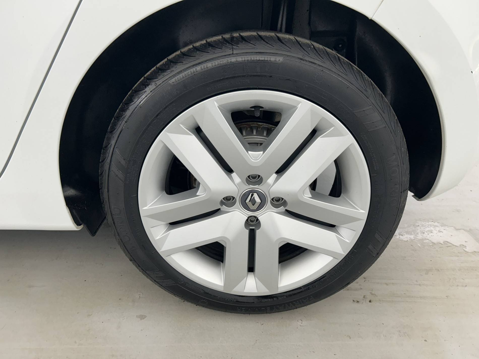 Vente en ligne Renault Clio 5 Clio Blue dCi 100 - 21N au prix de 13 800 €