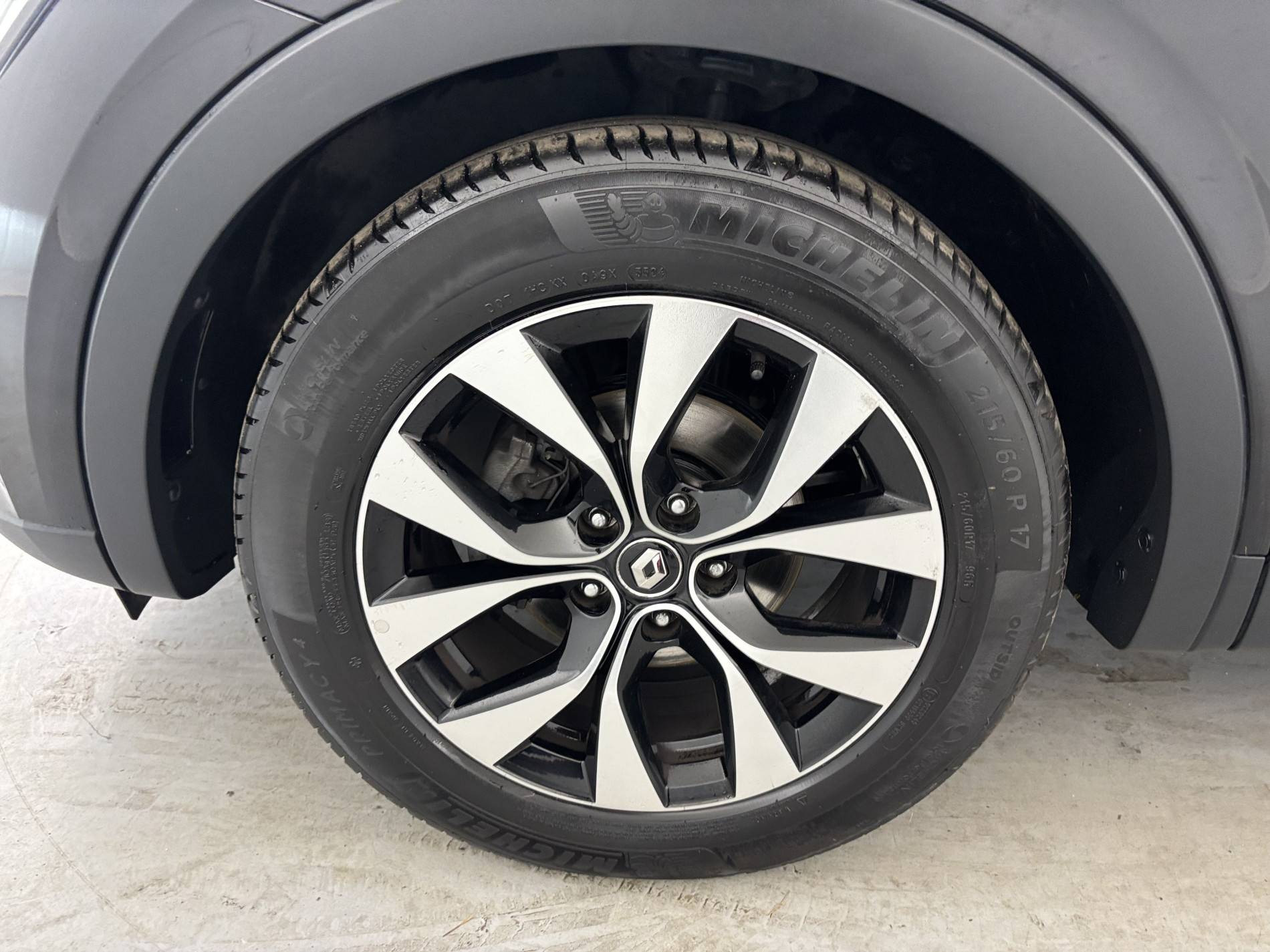 Vente en ligne Renault Arkana  mild hybrid 140 EDC FAP - 22 au prix de 16 890 €