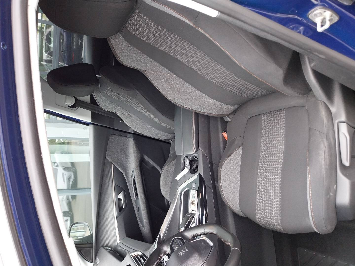 Vente en ligne Peugeot 3008  BlueHDi 130ch S&S EAT8 au prix de 15 990 €
