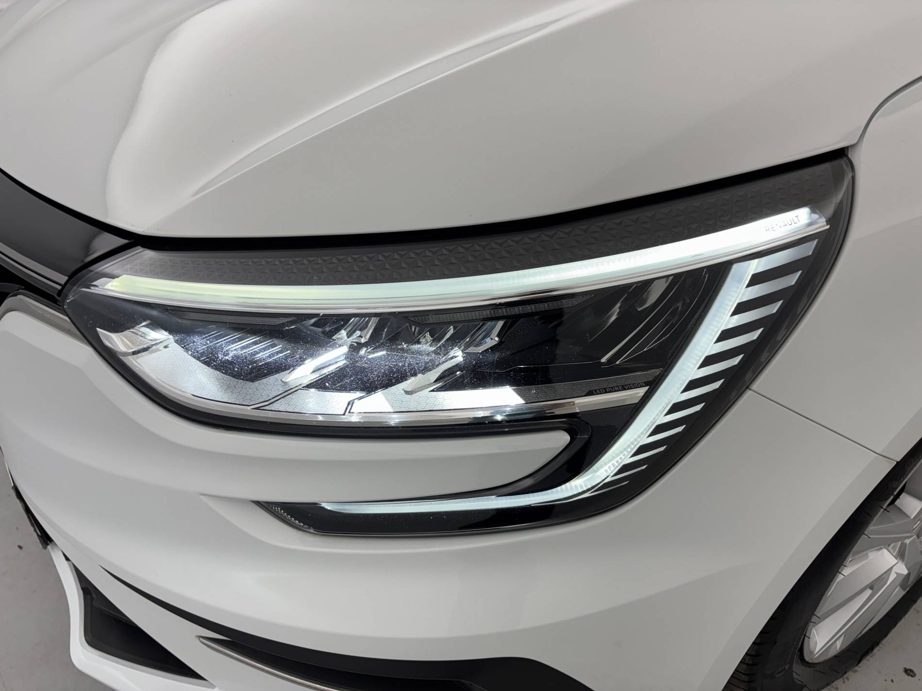 Vente en ligne Renault Megane 4  BLUE DCI 115 au prix de 14 990 €
