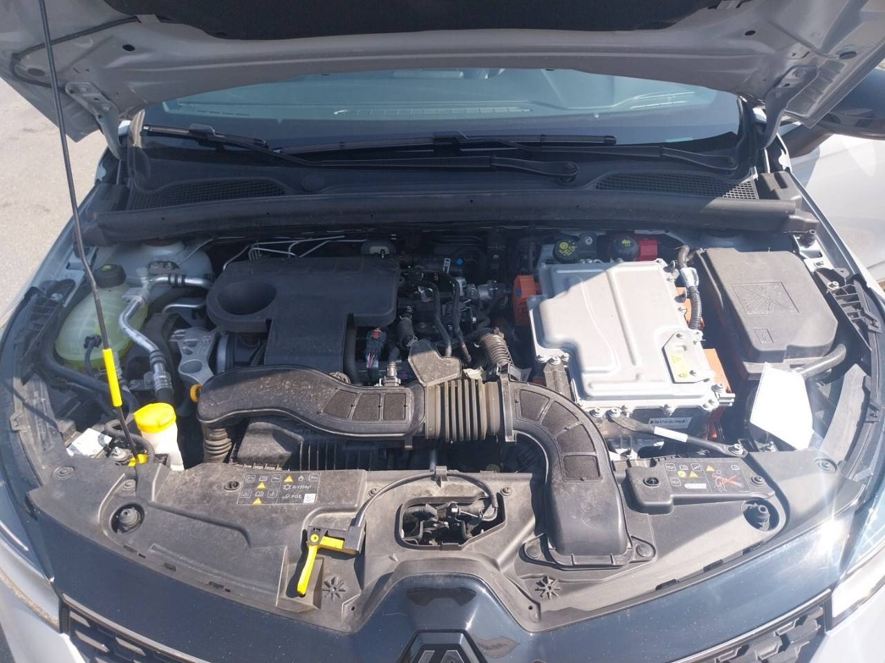 Vente en ligne Renault Clio 5 Clio E-Tech full hybrid 145 au prix de 16 990 €