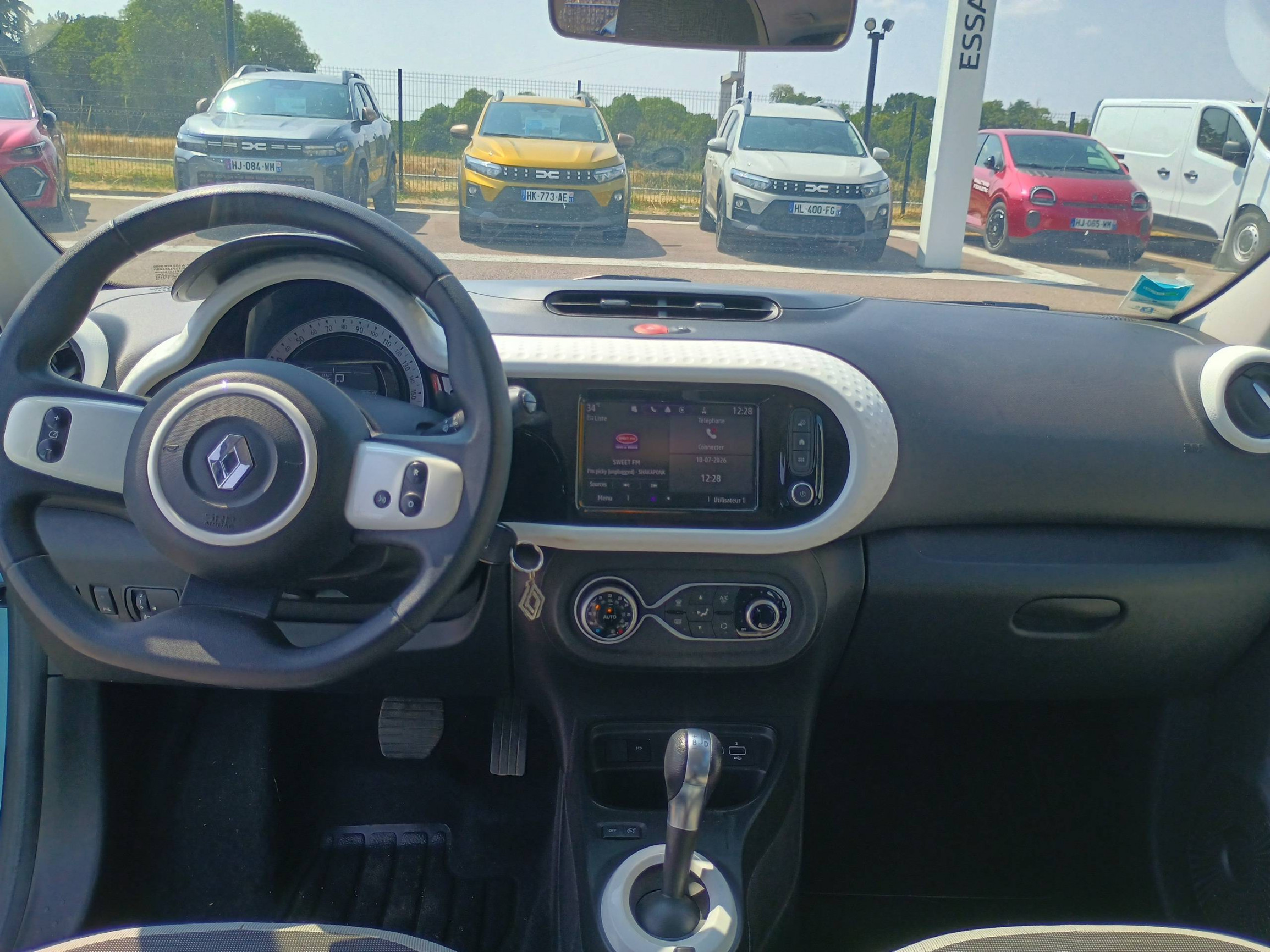 Vente en ligne Renault Twingo Electrique Twingo III E-Tech au prix de 13 491 €