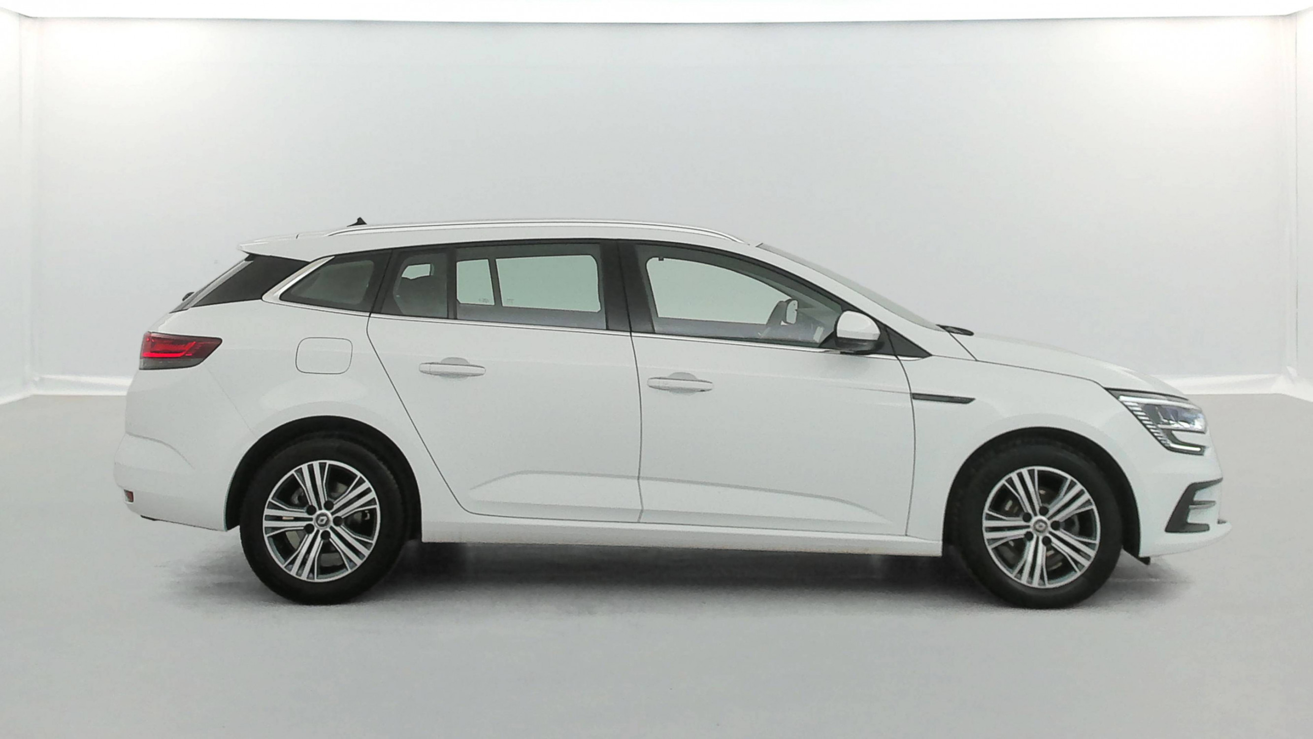 Vente en ligne Renault Megane 4 Estate  Blue dCi 115 au prix de 15 780 €