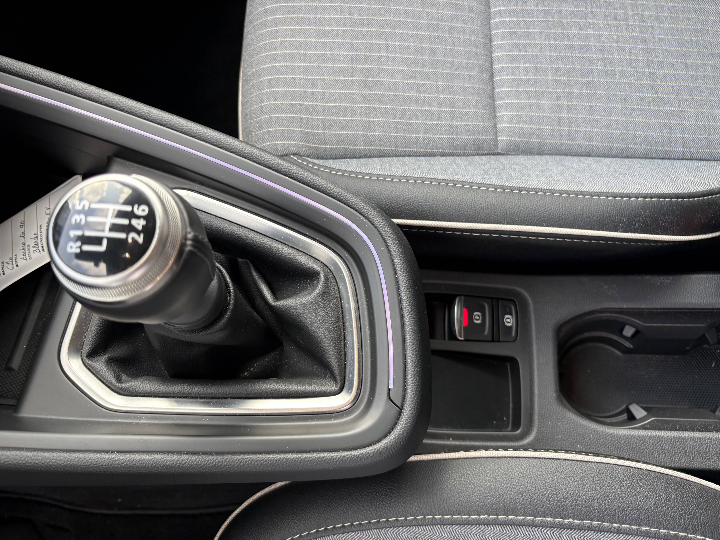 Vente en ligne Renault Clio 5 Clio TCe 90 ch GSR2 au prix de 17 890 €