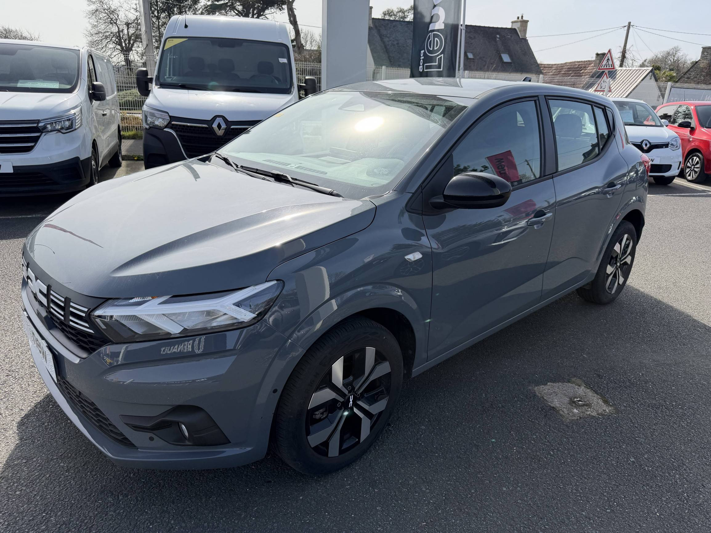 Dacia Sandero  TCe 90 auto occasion de 2025 en vente à Morlaix