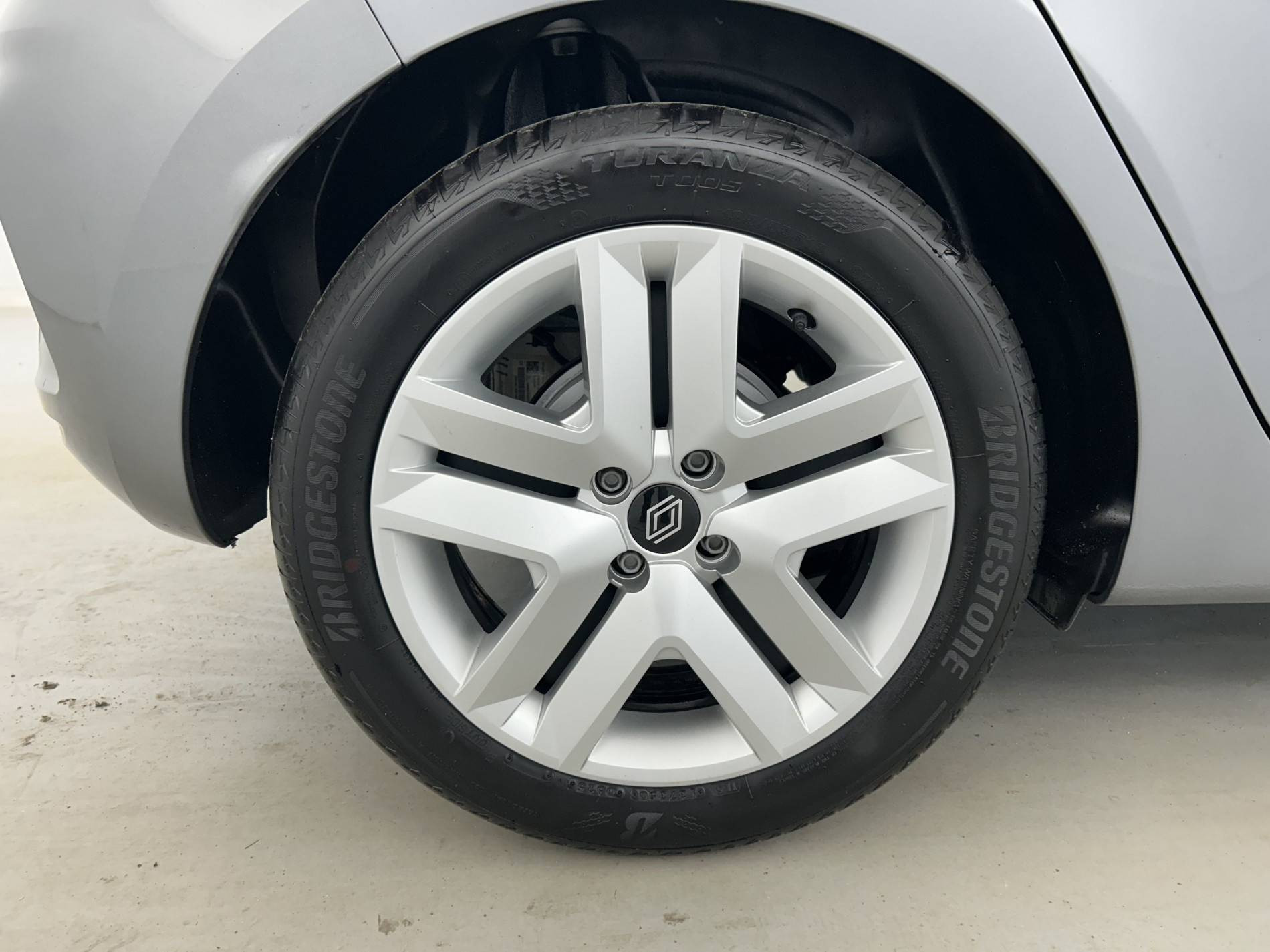 Vente en ligne Renault Clio 5 Clio E-Tech full hybrid 145 ch GSR2 au prix de 19 900 €