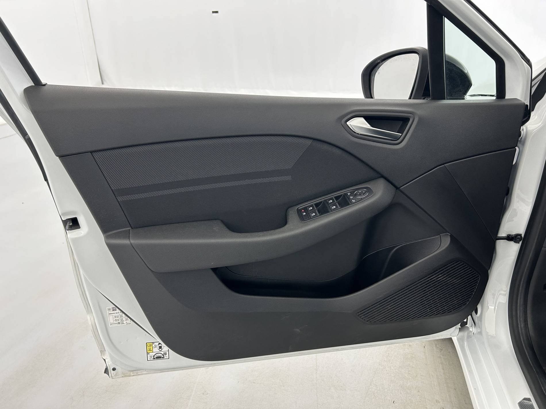 Vente en ligne Renault Clio 5 Clio E-Tech full hybrid 145 au prix de 20 500 €
