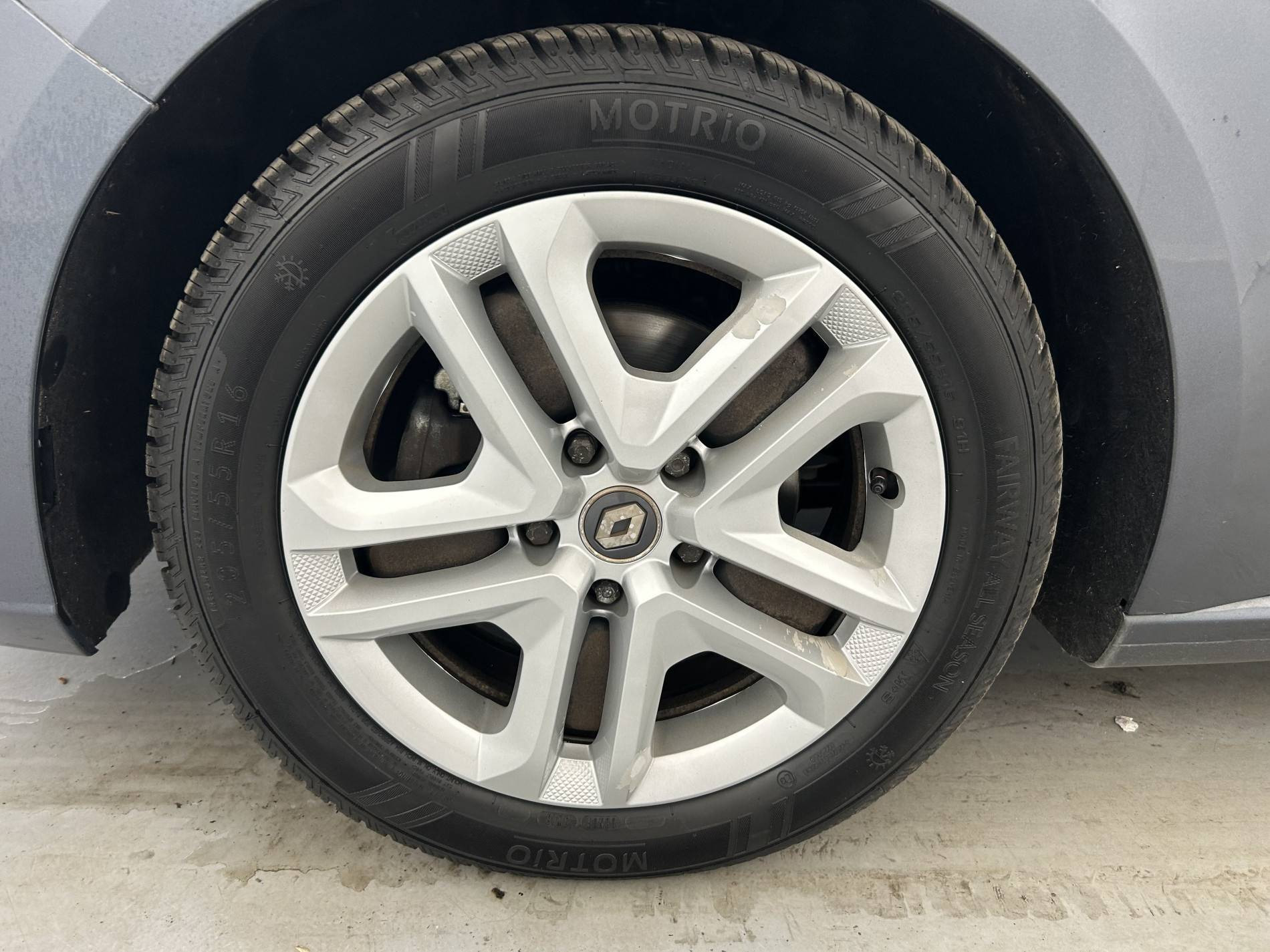 Vente en ligne Renault Megane 4 Mégane IV Berline Blue dCi 115 au prix de 14 990 €
