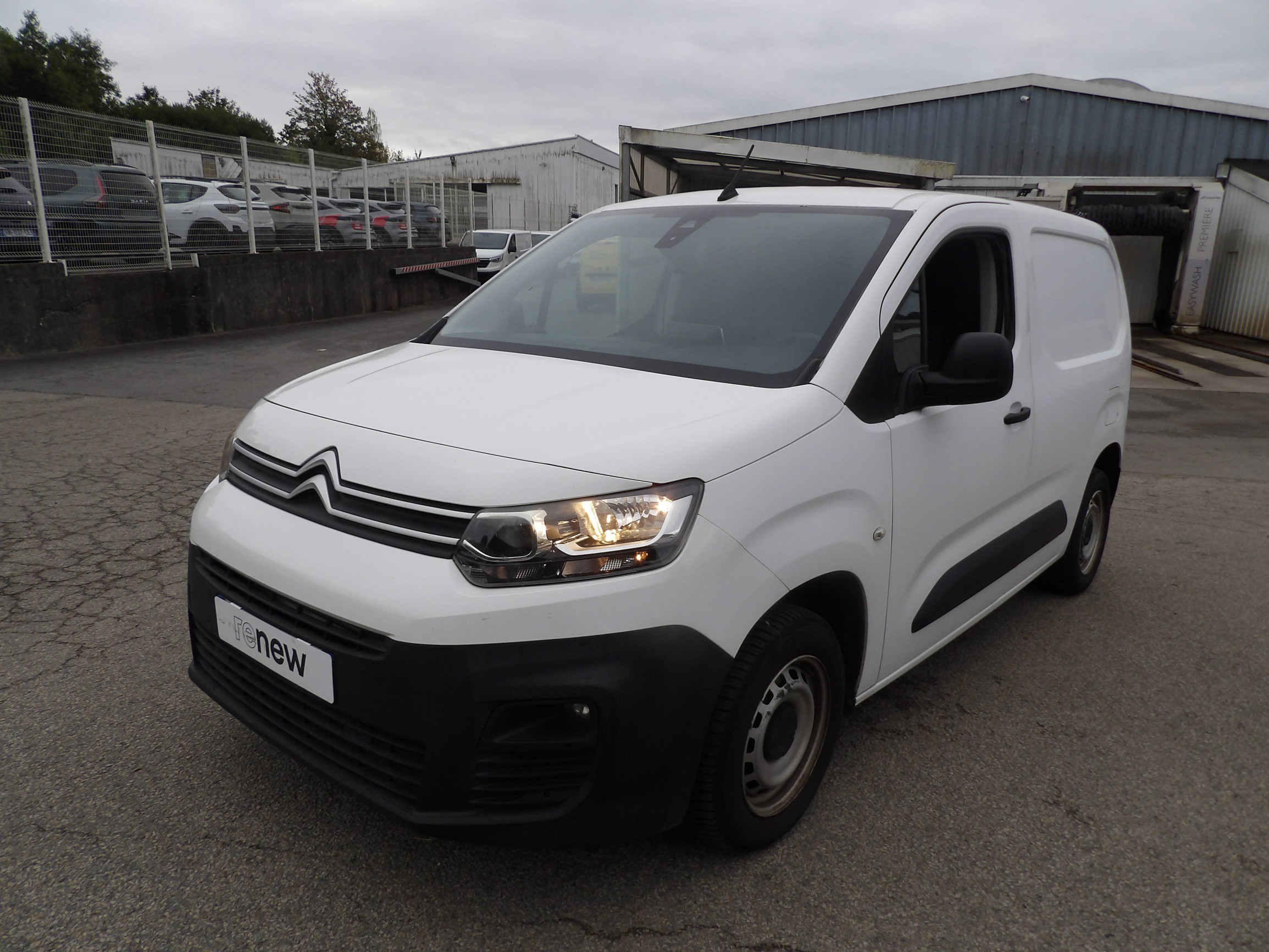 Citroën Berlingo  M 650 BLUEHDI 100 S&S BVM5 occasion de 2020 en vente à Morlaix