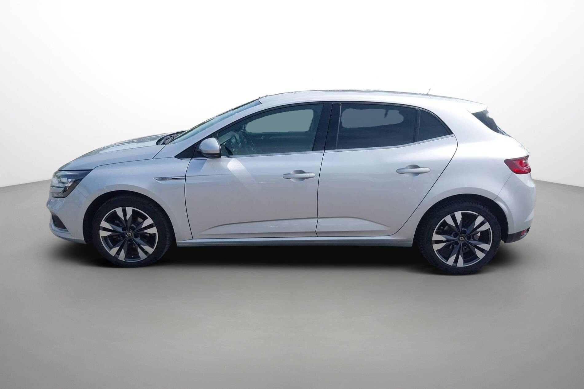 Vente en ligne Renault Megane 4 Mégane IV Berline TCe 140 Energy au prix de 15 990 €