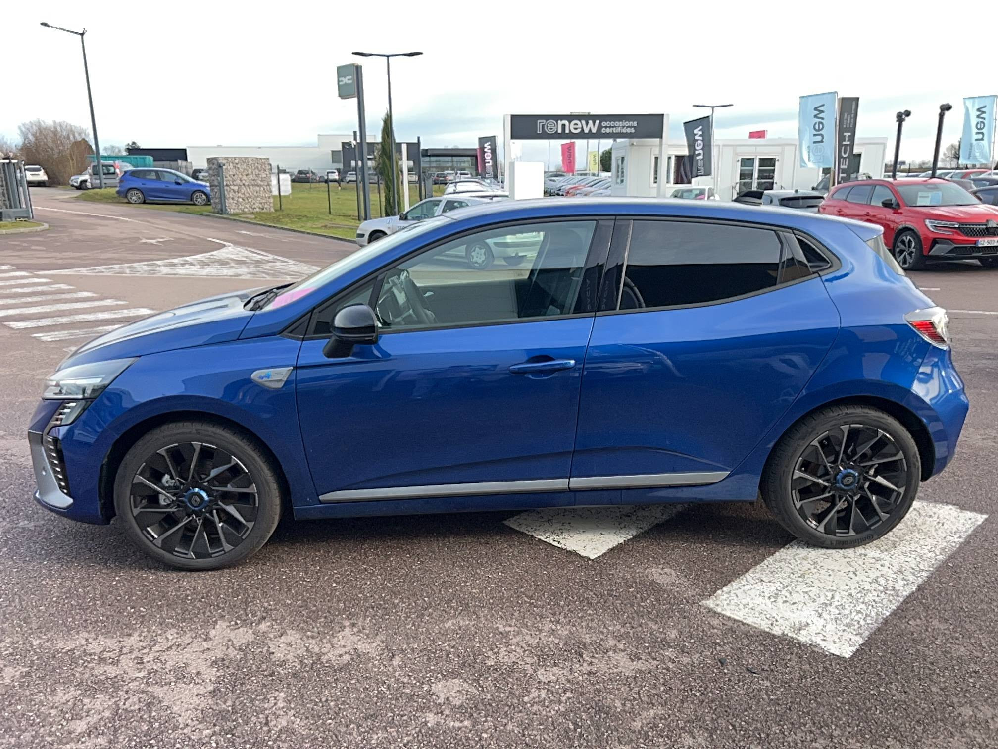 Vente en ligne Renault Clio 5 Clio E-Tech full hybrid 145 ch GSR2 au prix de 23 991 €