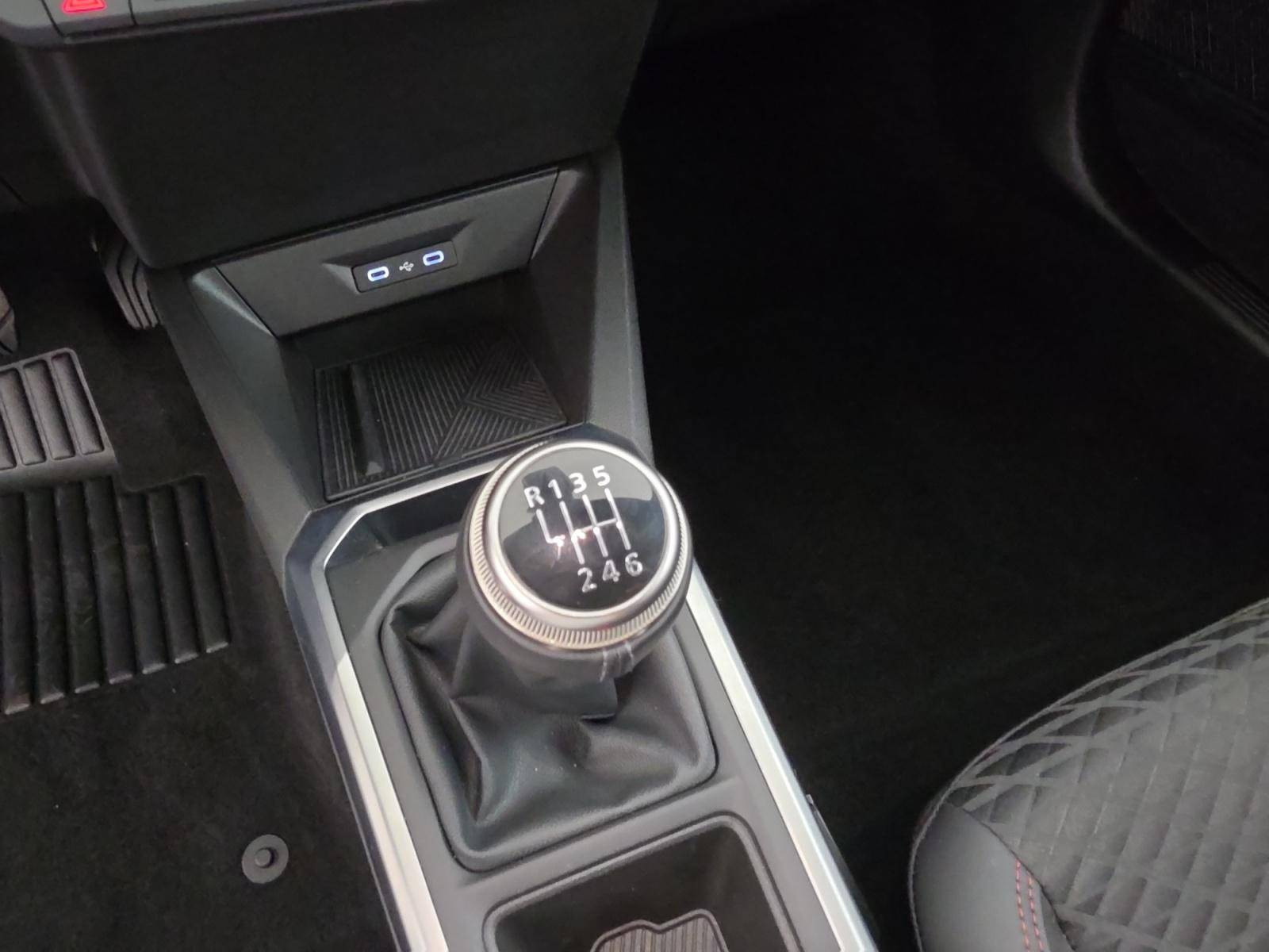 Vente en ligne Renault Clio 6 Clio TCe 115 ch au prix de 23 191 €