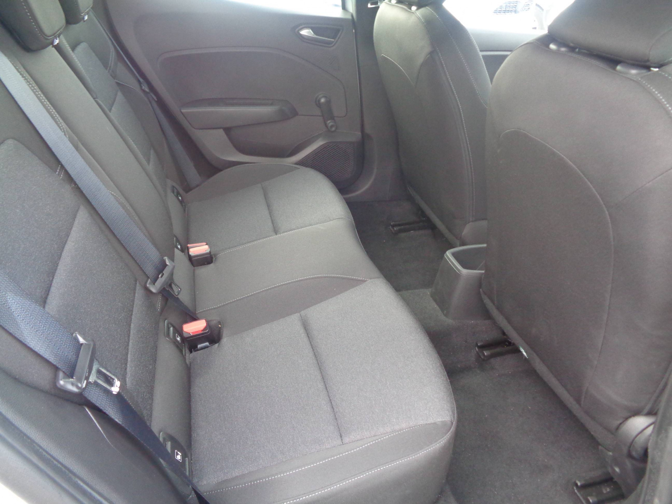 Vente en ligne Renault Clio 5 Clio TCe 90 au prix de 13 990 €