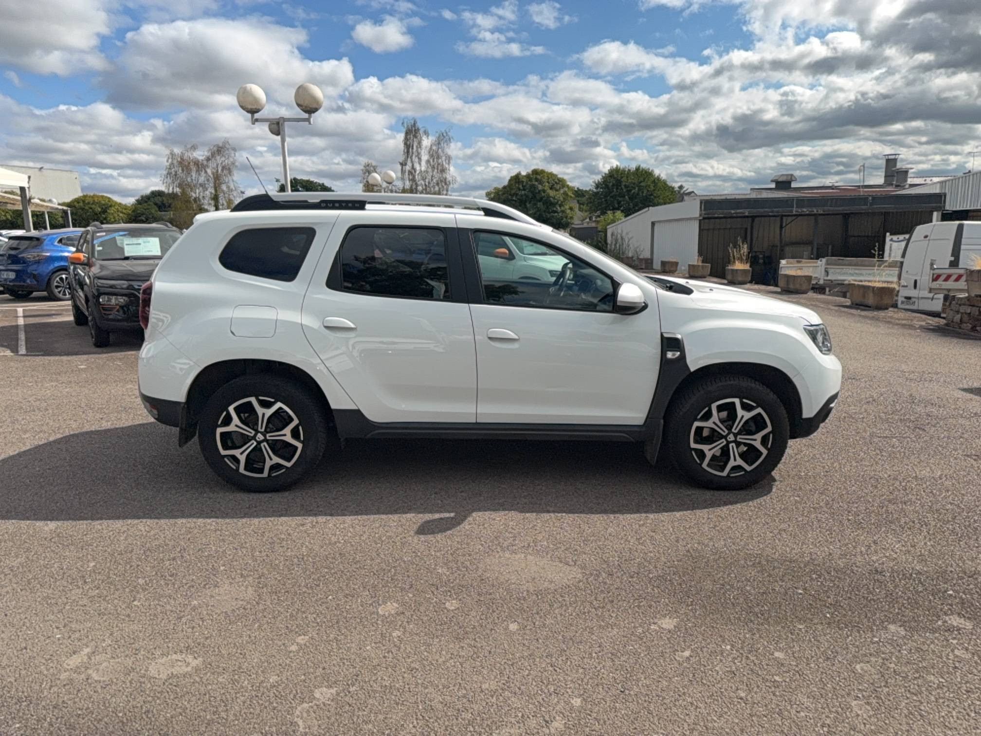 Vente en ligne Dacia Duster  TCe 130 FAP 4x2 au prix de 11 990 €