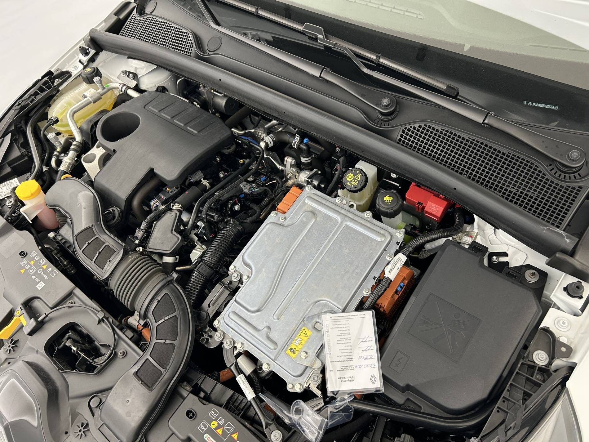 Vente en ligne Renault Clio 5 Clio E-Tech full hybrid 145 au prix de 18 290 €