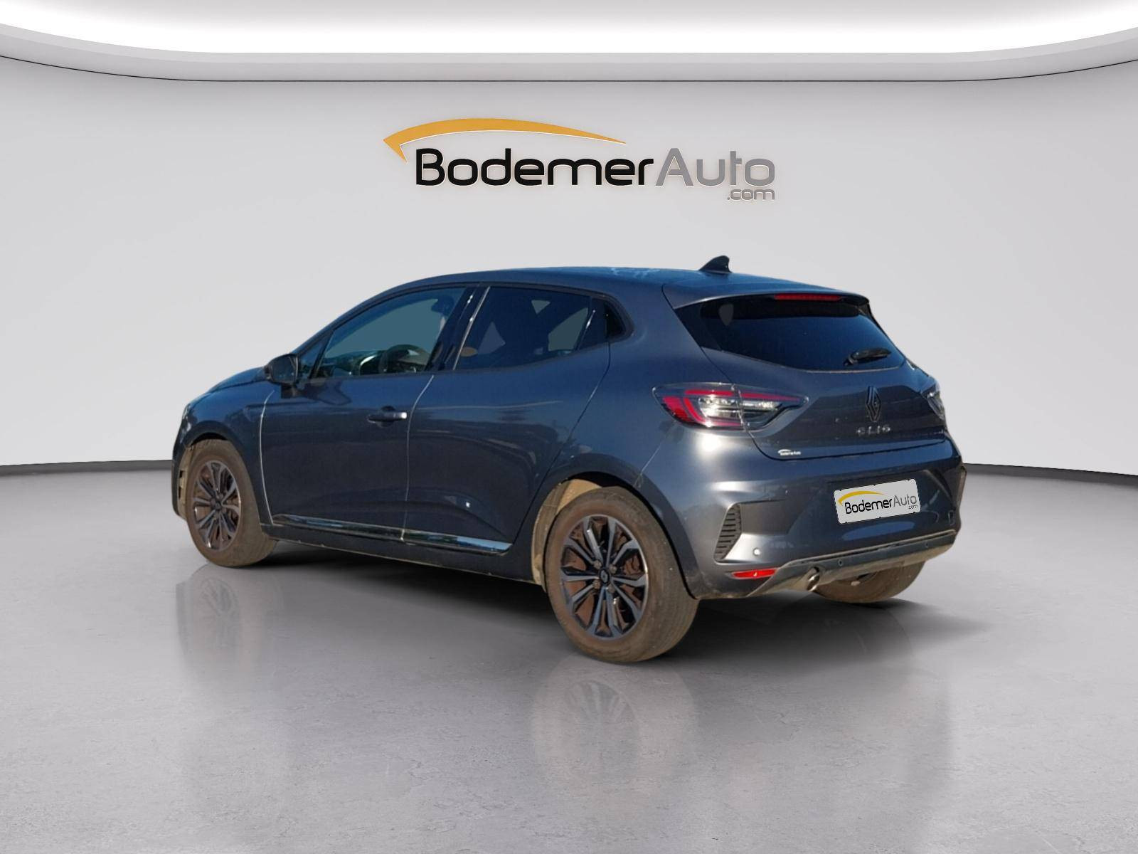Vente en ligne Renault Clio 5 Clio TCe 90 au prix de 14 990 €