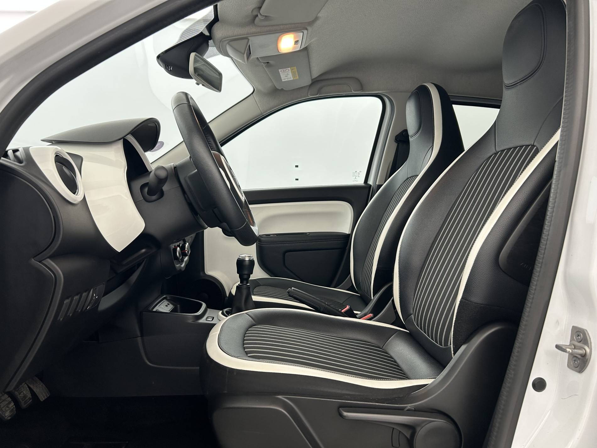 Vente en ligne Renault Twingo 3  SCe 65 au prix de 9 991 €