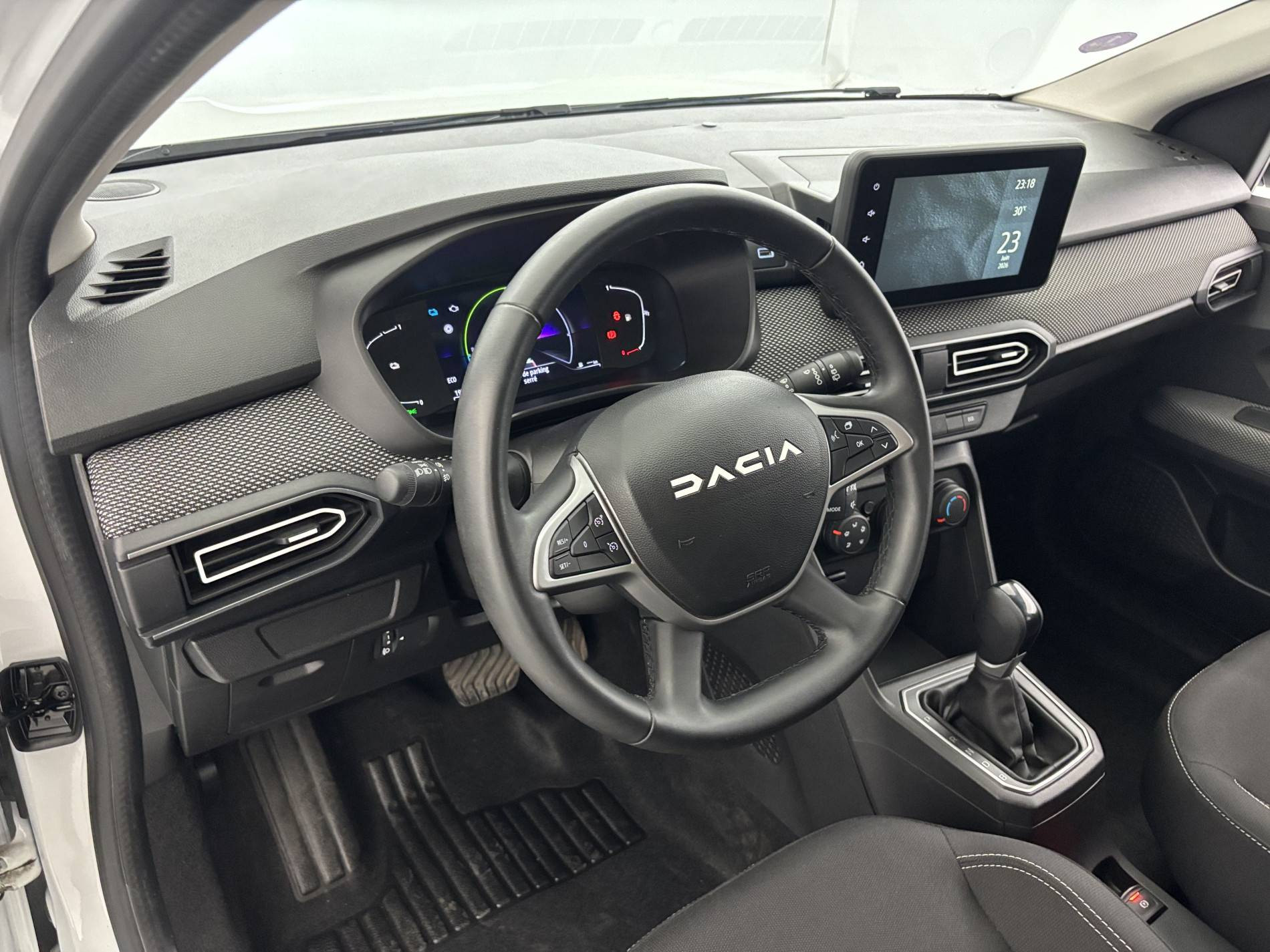Vente en ligne Dacia Jogger  Hybrid 140 5 places au prix de 20 990 €