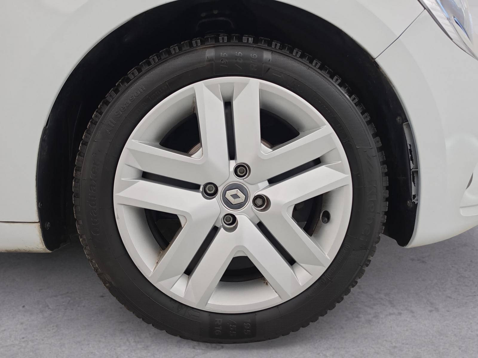 Vente en ligne Renault Clio 5 Clio SCe 65 - 21N au prix de 12 490 €