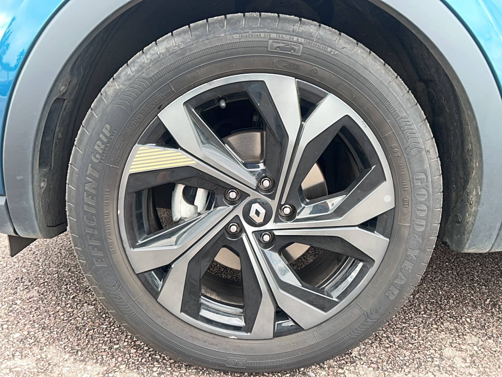 Vente en ligne Renault Arkana  E-Tech hybride 145 - 22 au prix de 22 991 €
