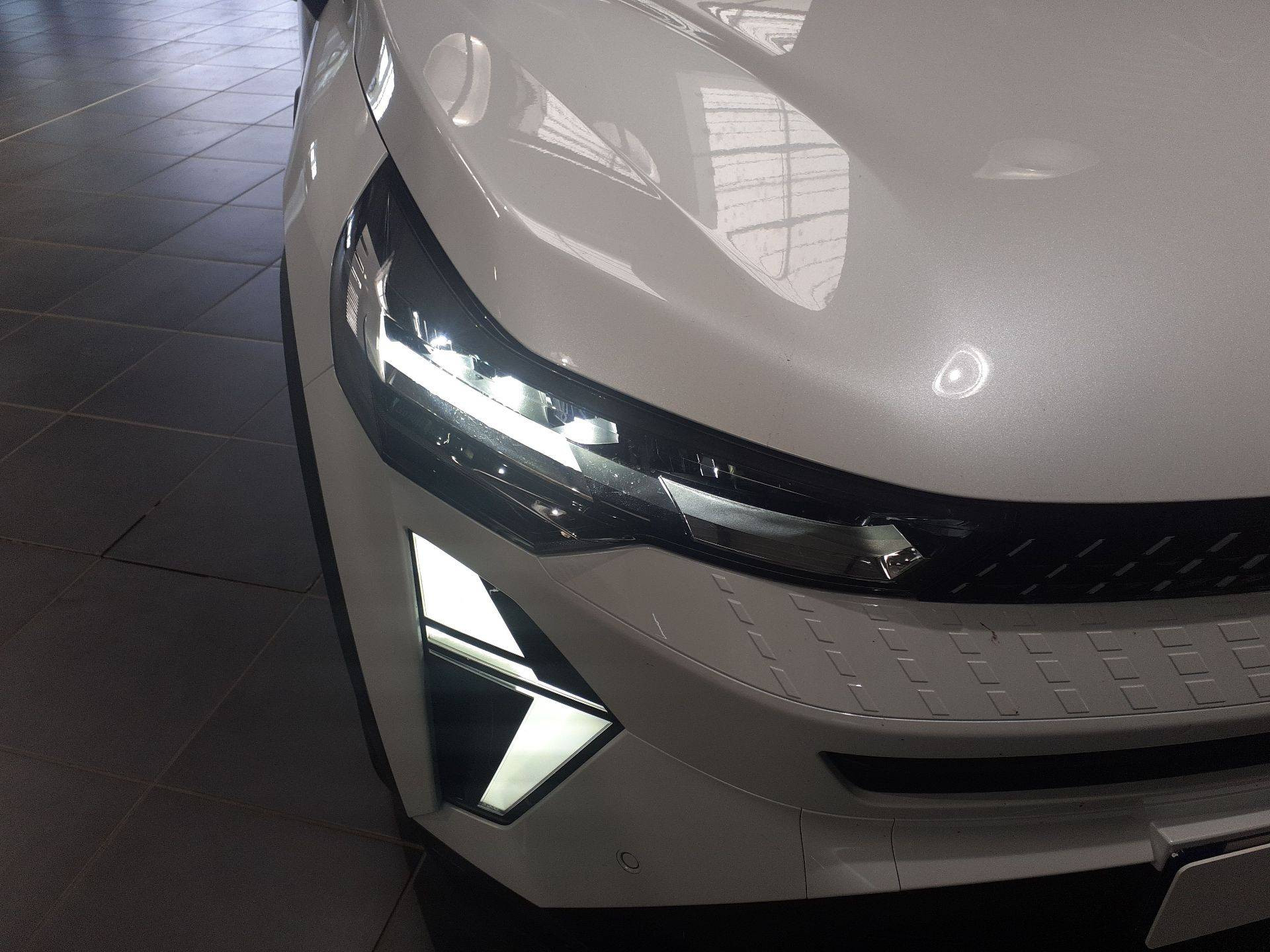 Vente en ligne Renault Captur  E-Tech full hybrid 160 ch au prix de 29 990 €