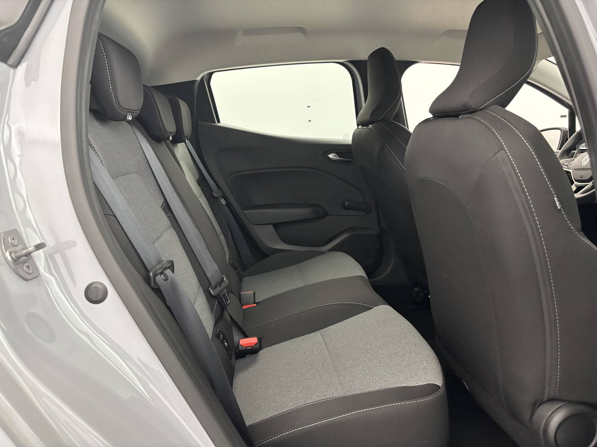 Vente en ligne Renault Clio 5 Clio Blue dCi 100 ch GSR2 au prix de 16 390 €