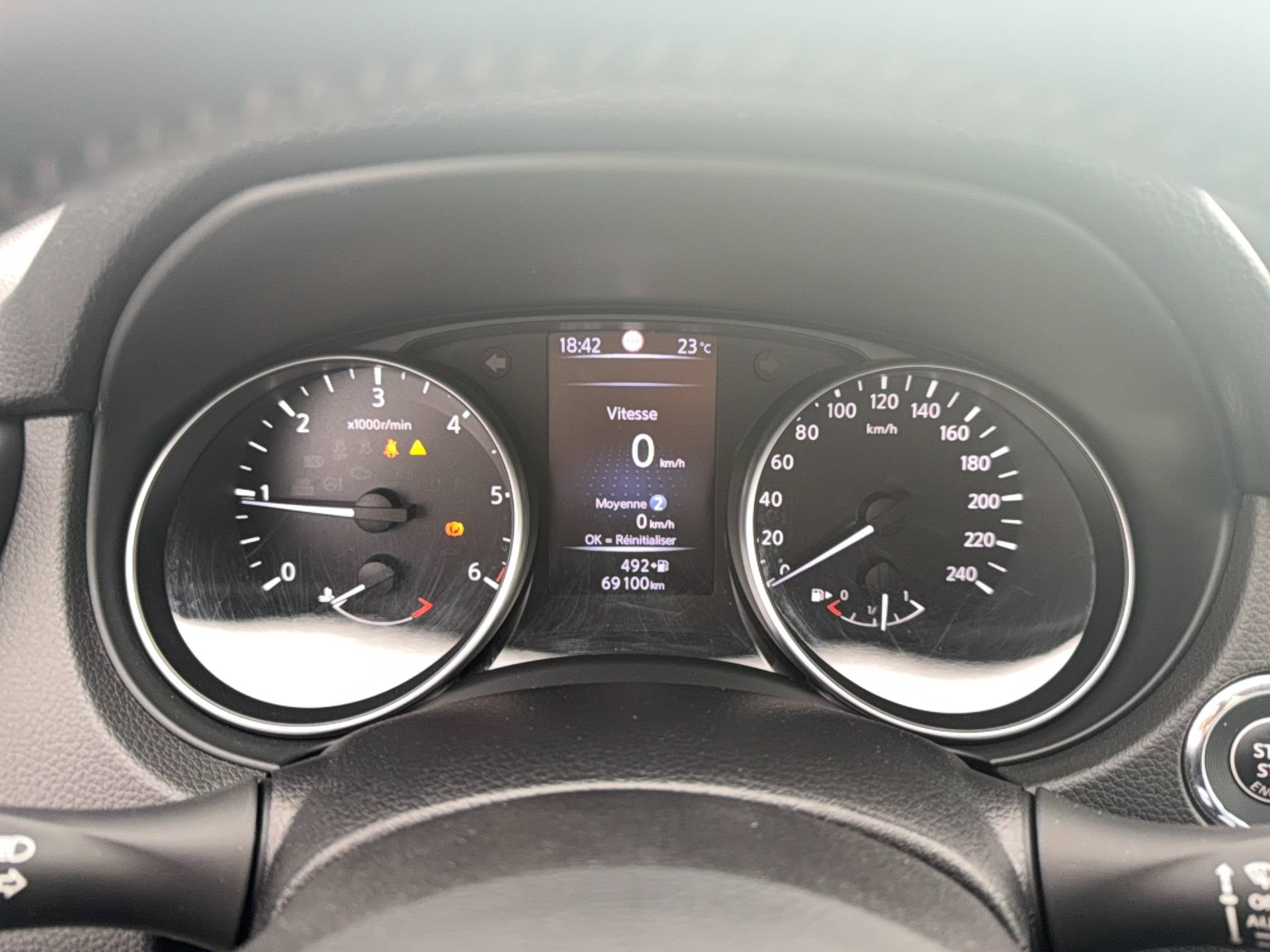 Vente en ligne Nissan Qashqai Qashqai 1.5 dCi 115 au prix de 16 990 €