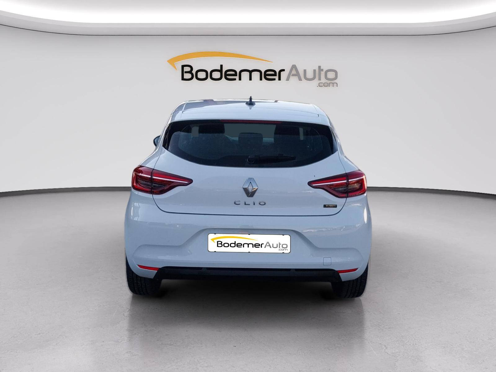 Vente en ligne Renault Clio 5 Clio E-Tech full hybrid 145 au prix de 17 350 €