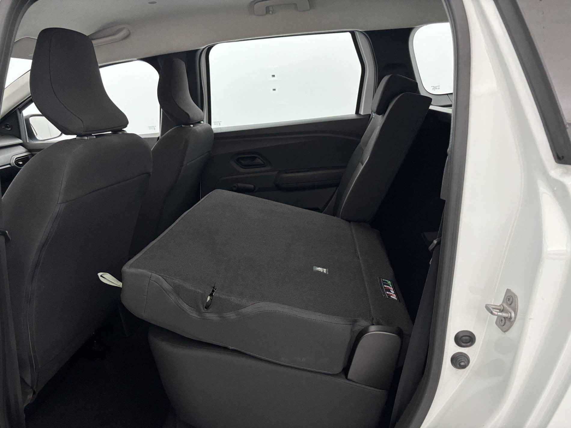 Vente en ligne Dacia Jogger  TCe 110 5 places GSR2 au prix de 17 990 €